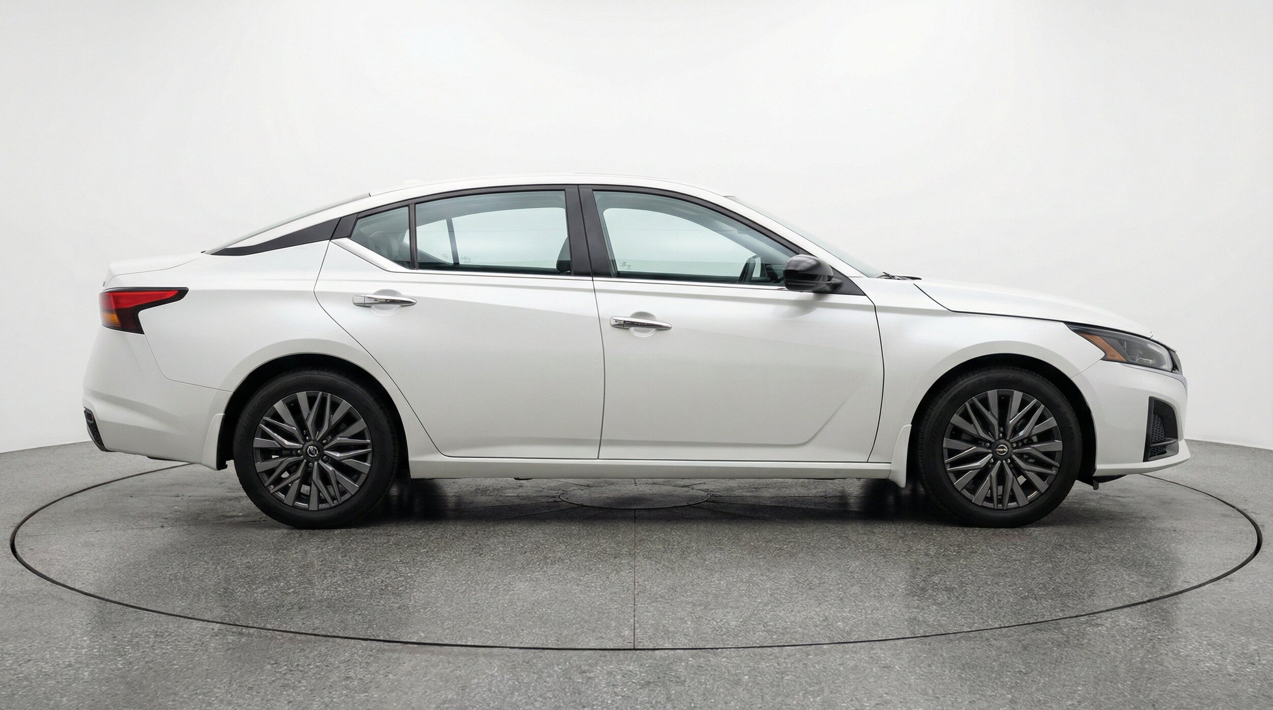 Thumbnail: 2025 Nissan Altima - 11