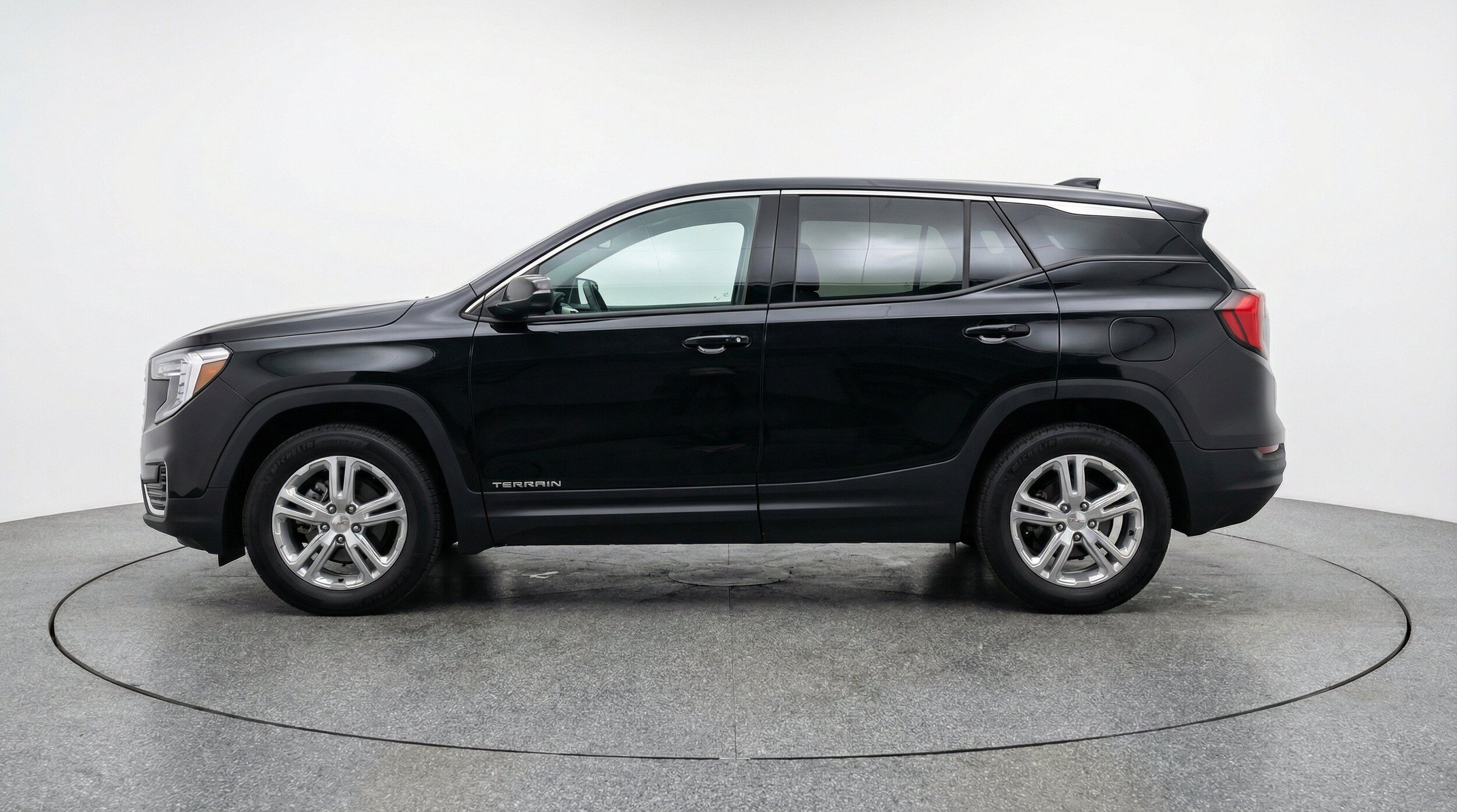 Thumbnail: 2024 GMC Terrain - 5