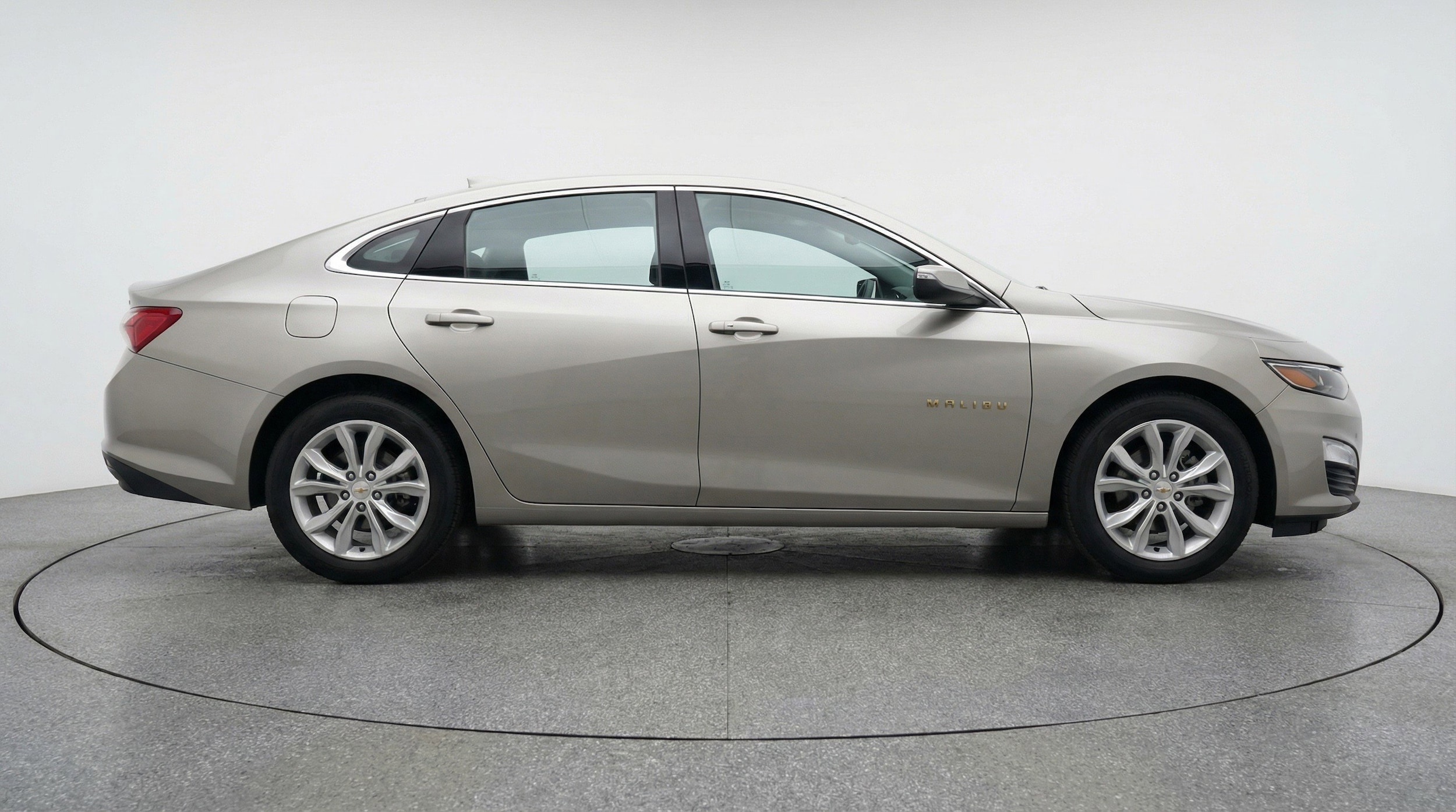 Thumbnail: 2024 Chevrolet Malibu - 11