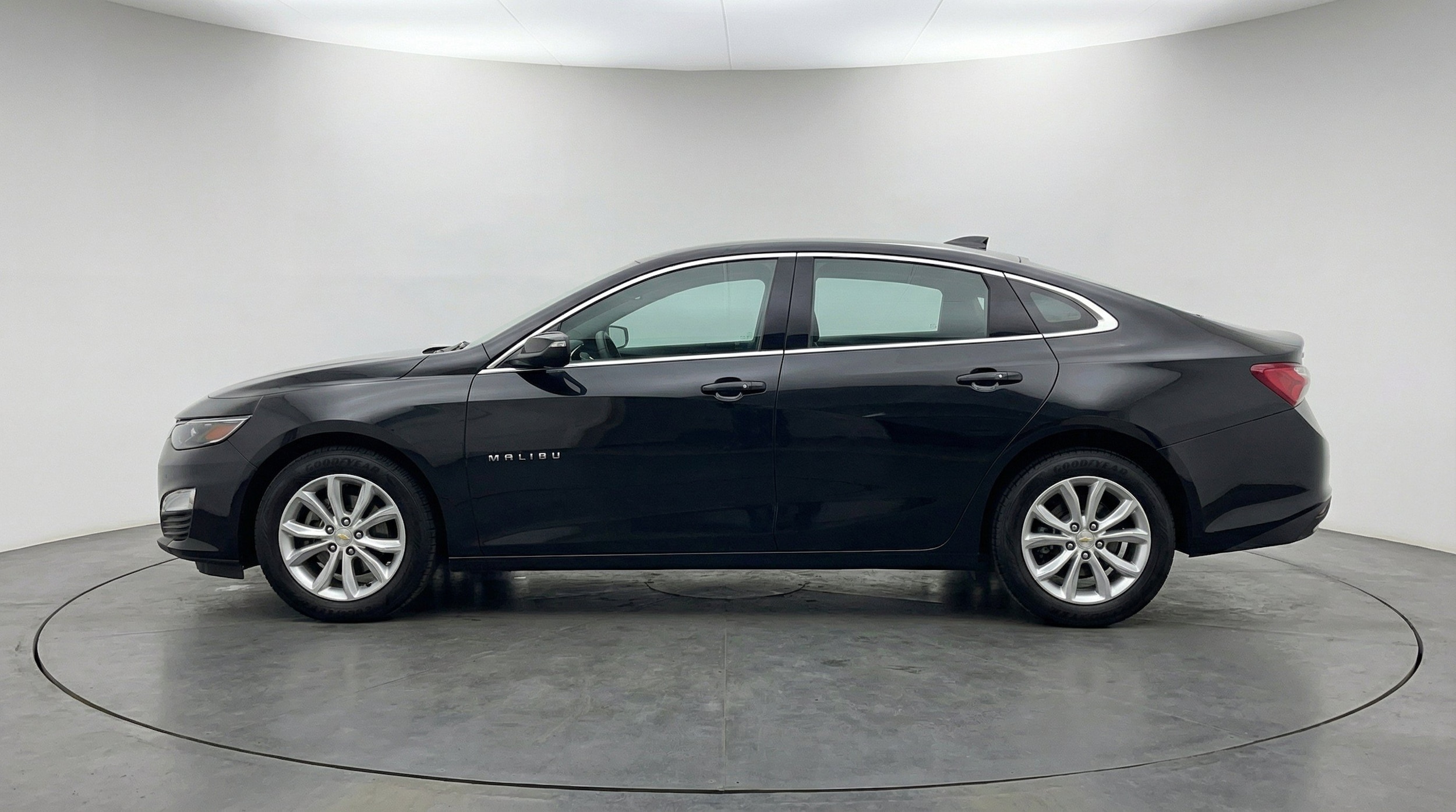 Thumbnail: 2024 Chevrolet Malibu - 5