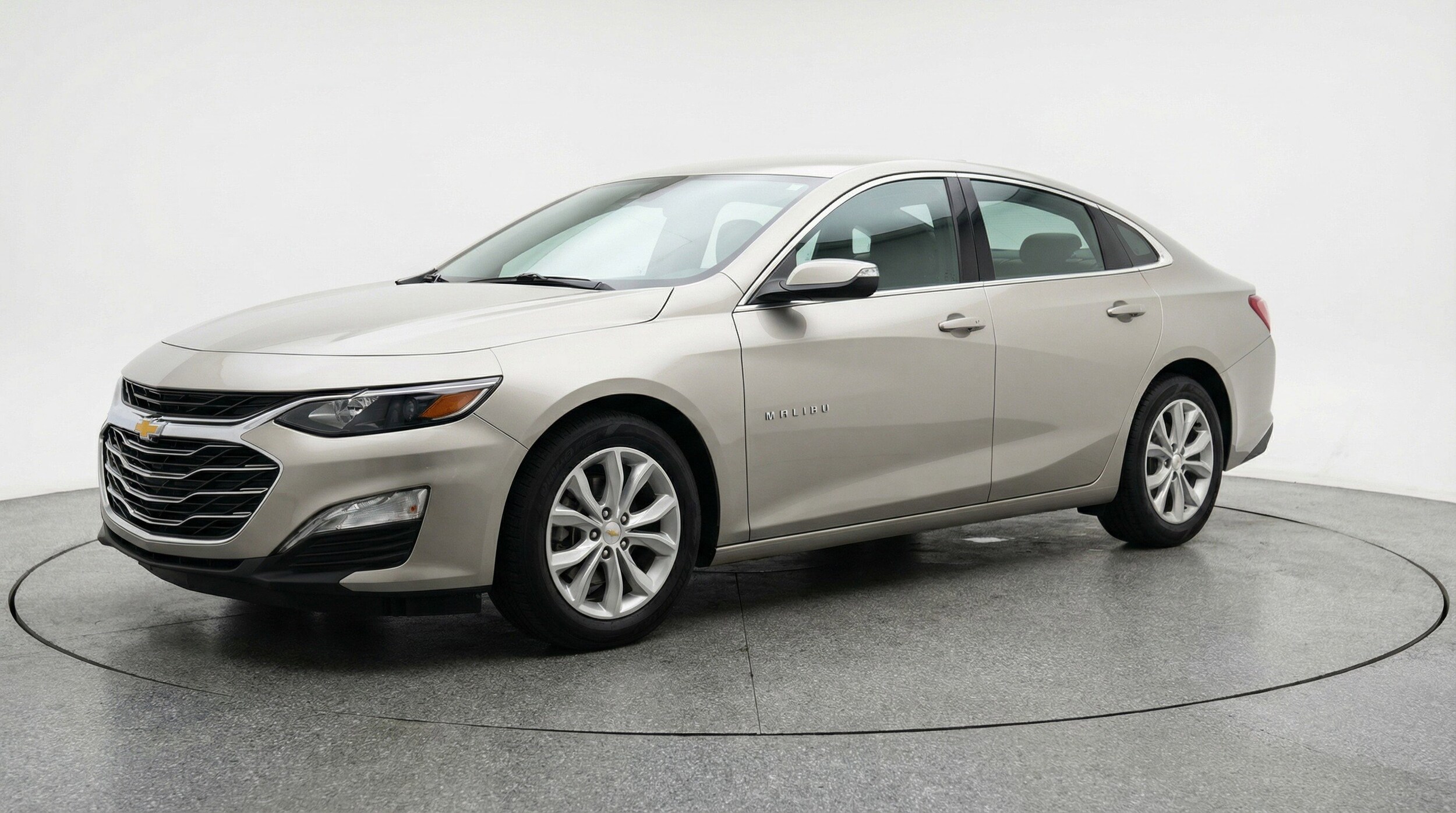 Thumbnail: 2024 Chevrolet Malibu - 3