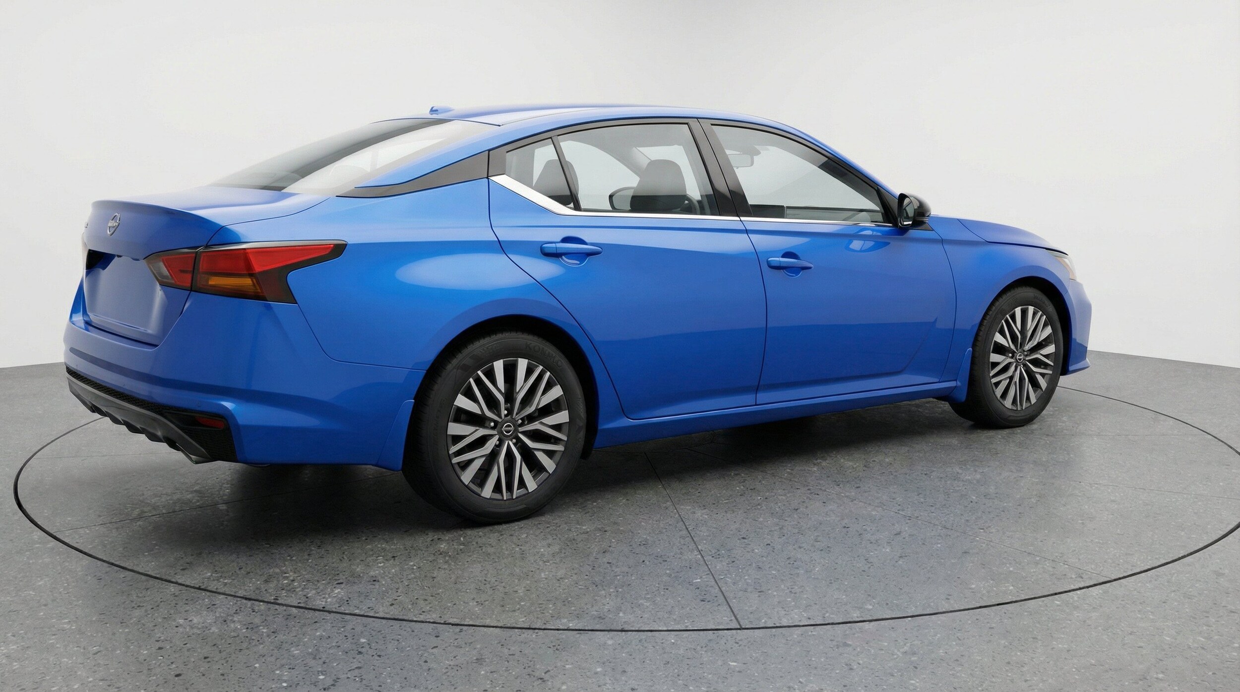 Thumbnail: 2025 Nissan Altima - 9