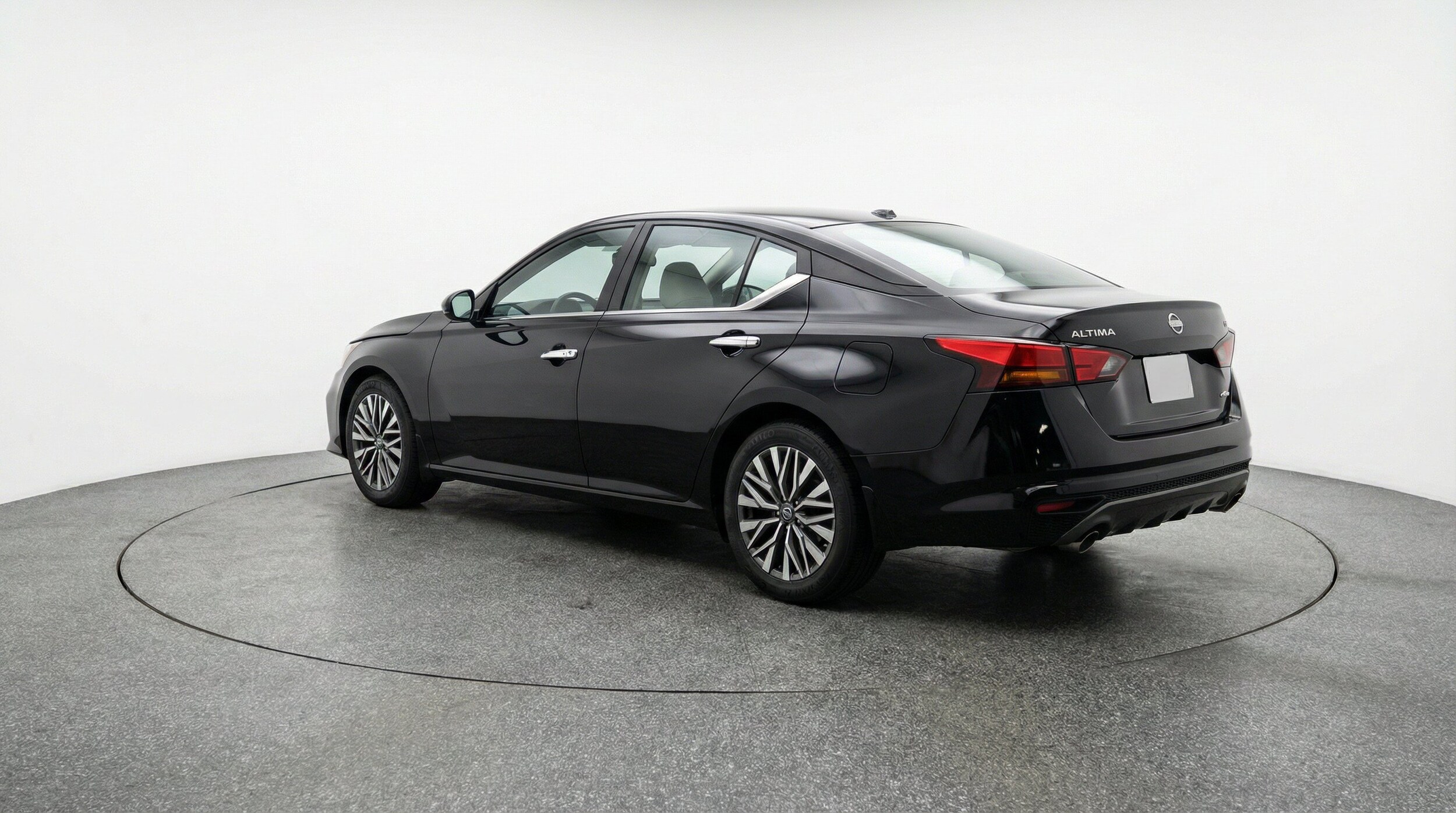 Thumbnail: 2025 Nissan Altima - 6