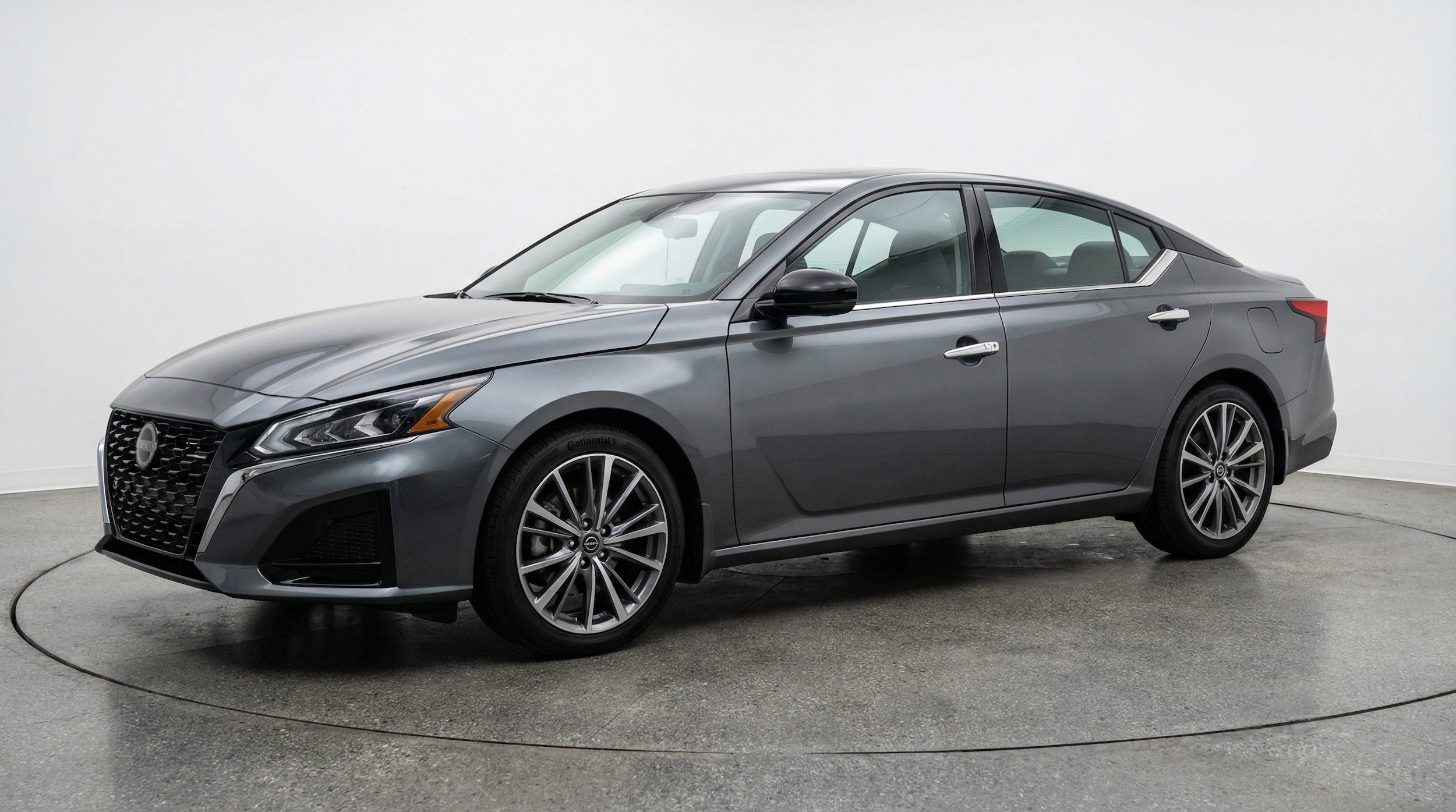 Thumbnail: 2025 Nissan Altima - 3