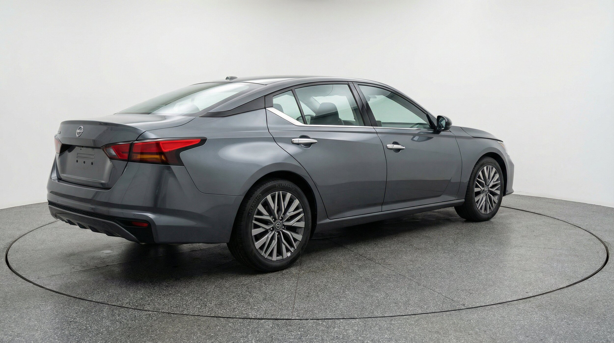 Thumbnail: 2025 Nissan Altima - 9