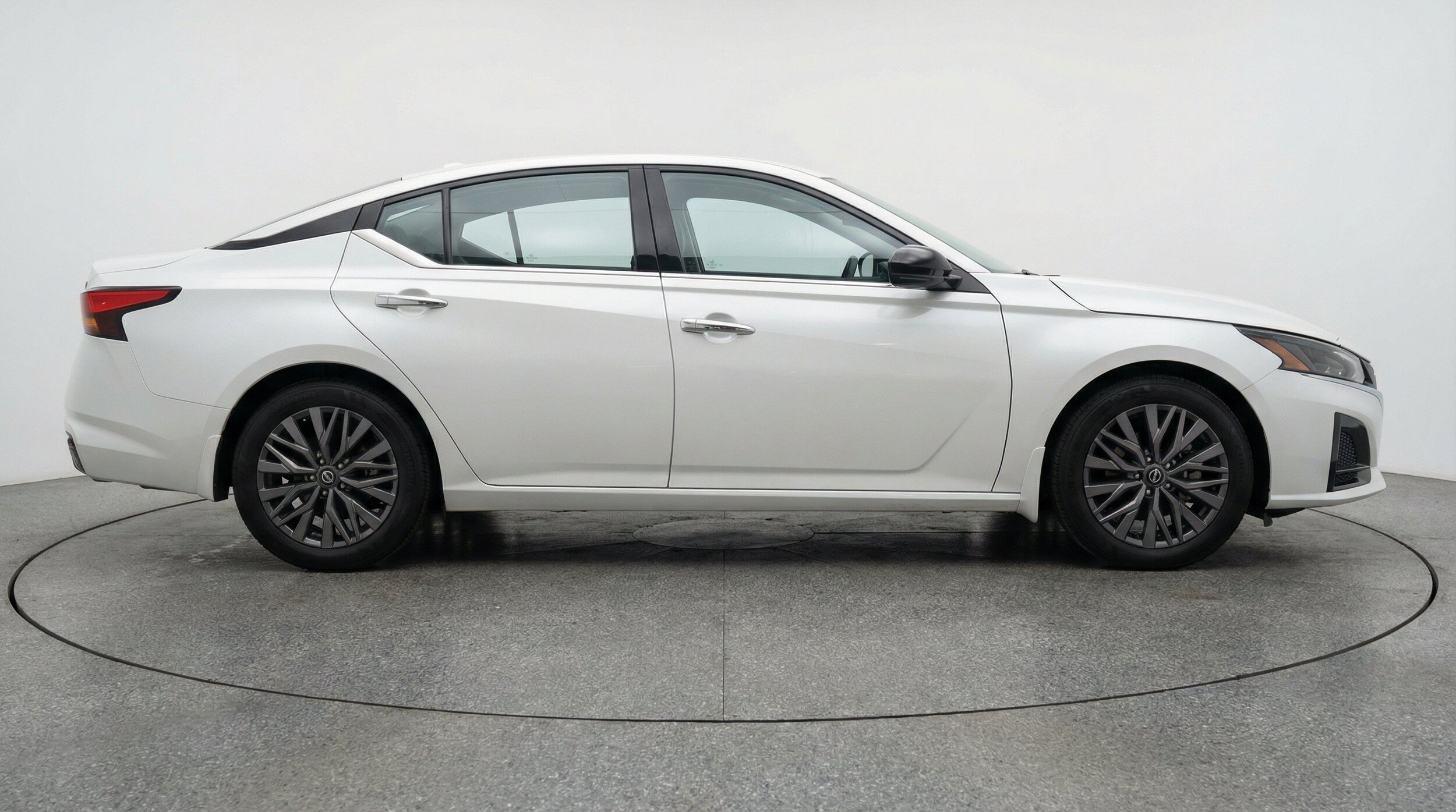 Thumbnail: 2025 Nissan Altima - 11