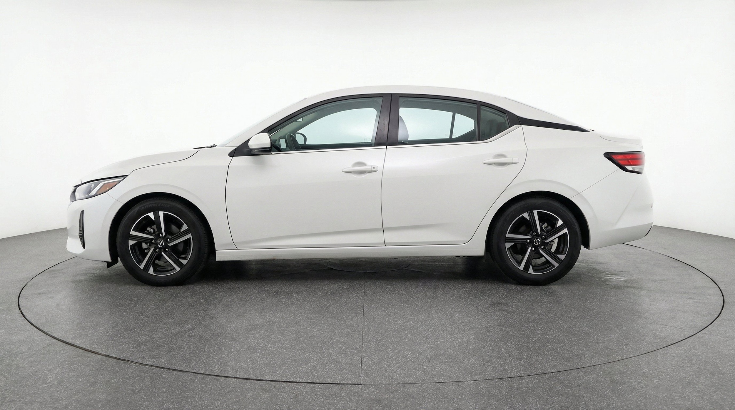 Thumbnail: 2025 Nissan Sentra - 5