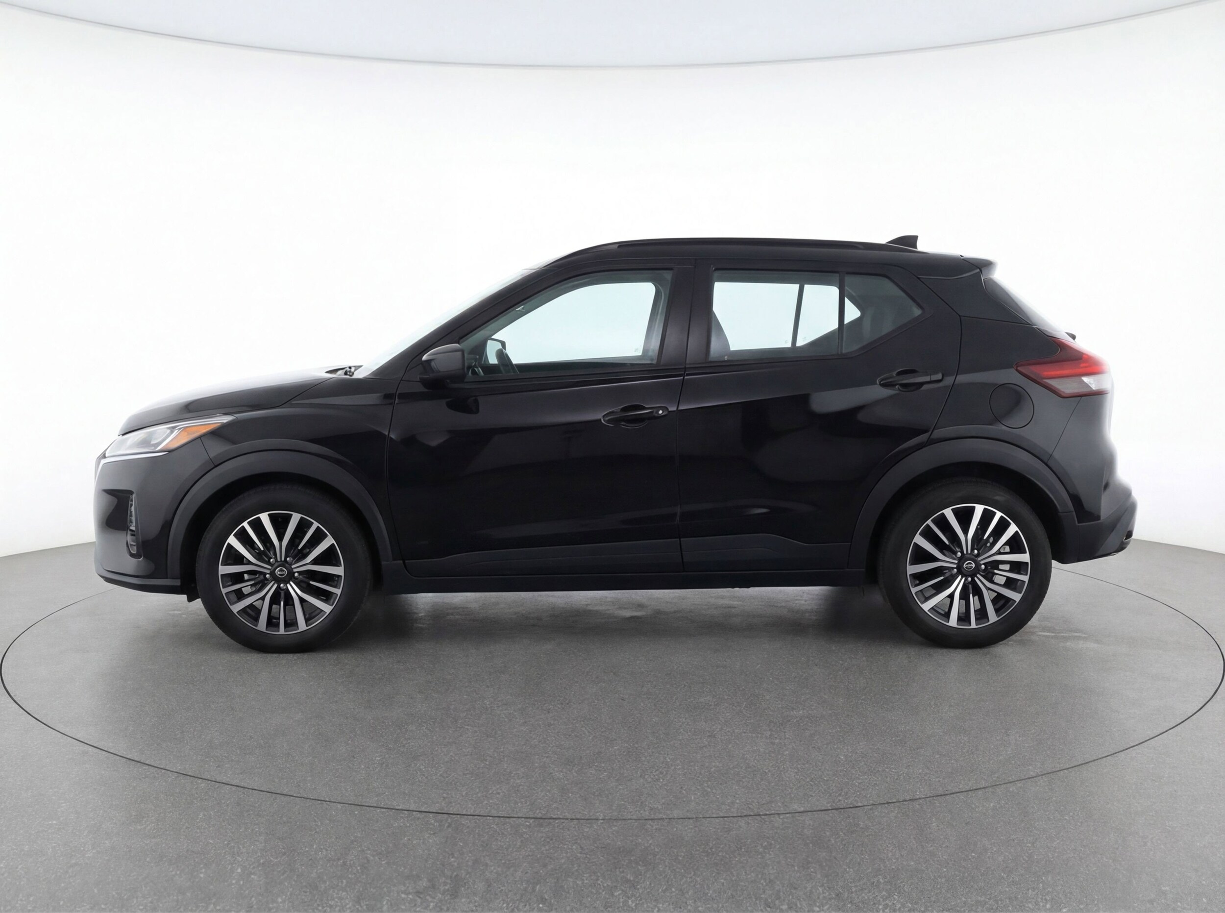 Thumbnail: 2024 Nissan Kicks - 5