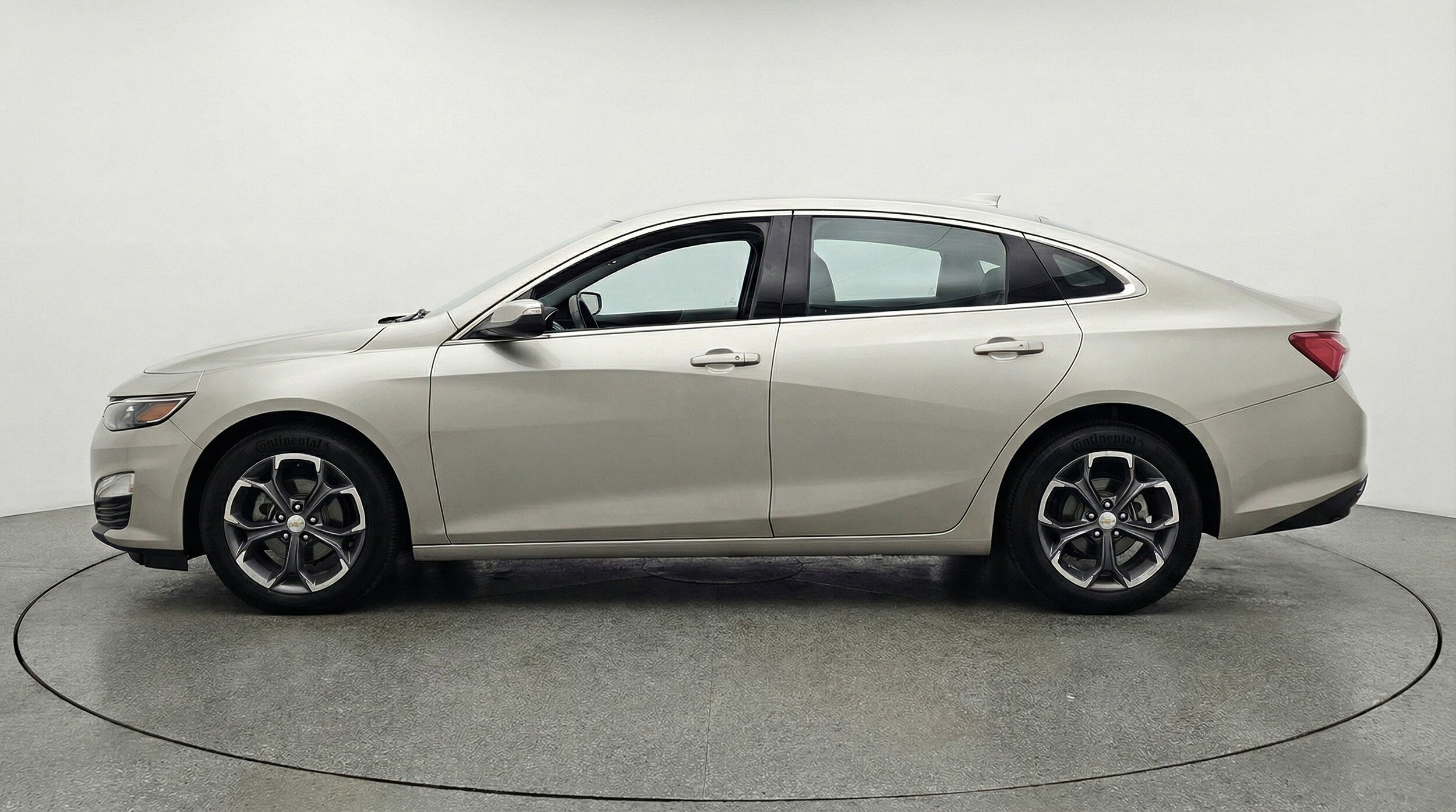 Thumbnail: 2024 Chevrolet Malibu - 5