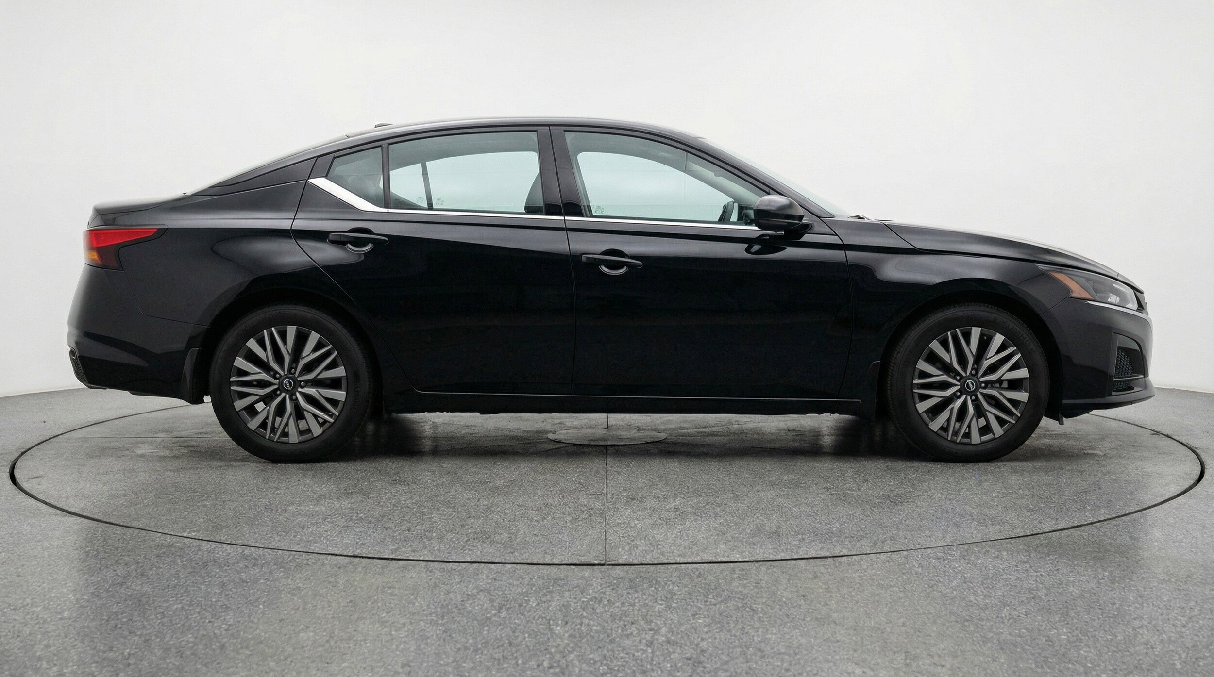 Thumbnail: 2025 Nissan Altima - 11