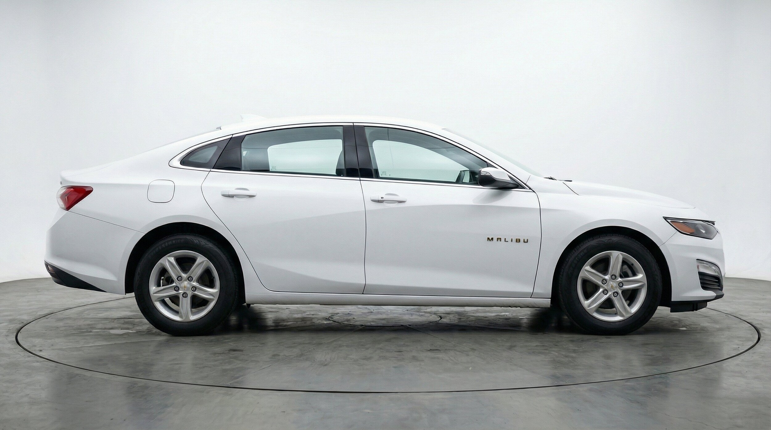 Thumbnail: 2024 Chevrolet Malibu - 11