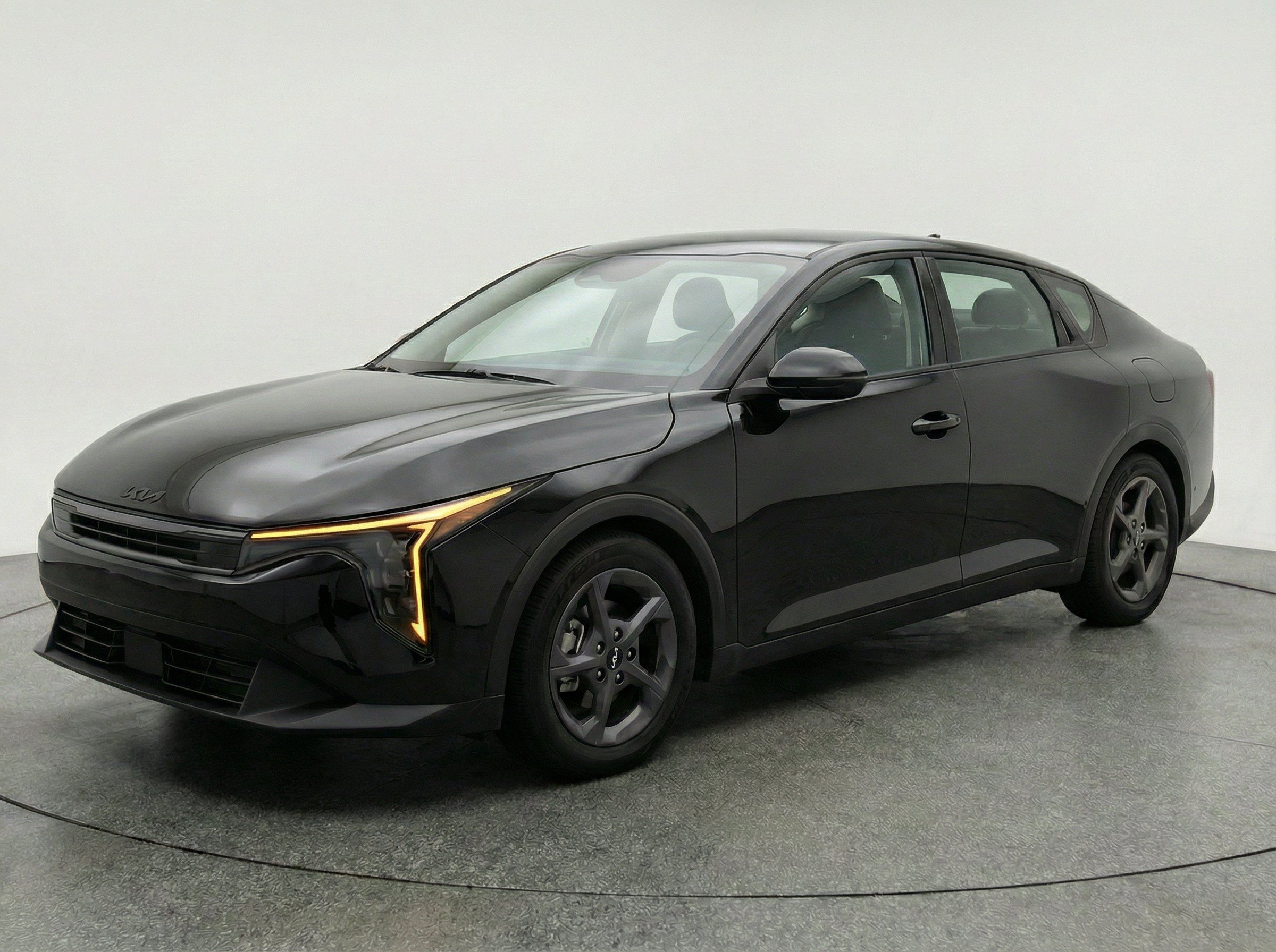 Thumbnail: 2025 Kia K4 - 3