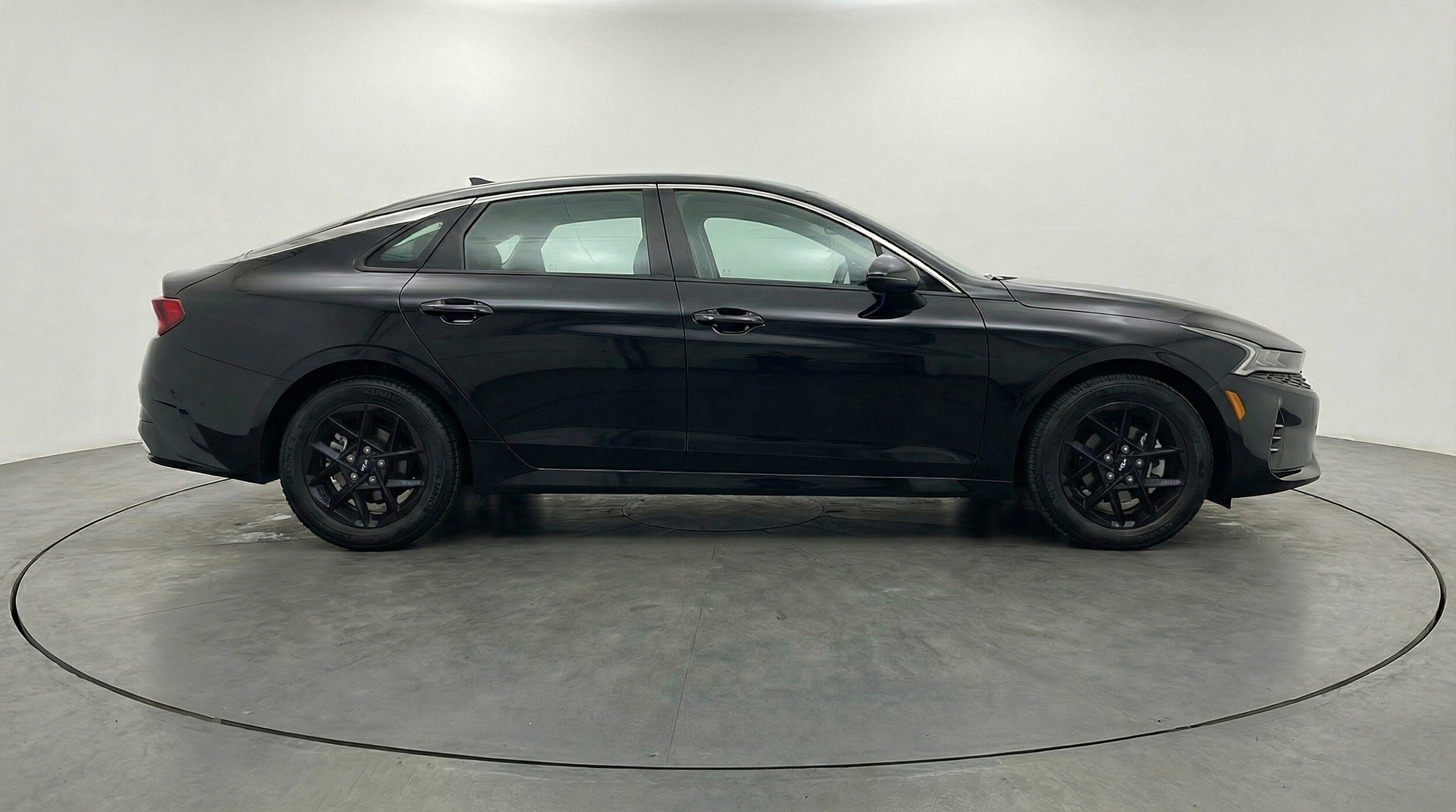 Thumbnail: 2025 Kia K5 - 11