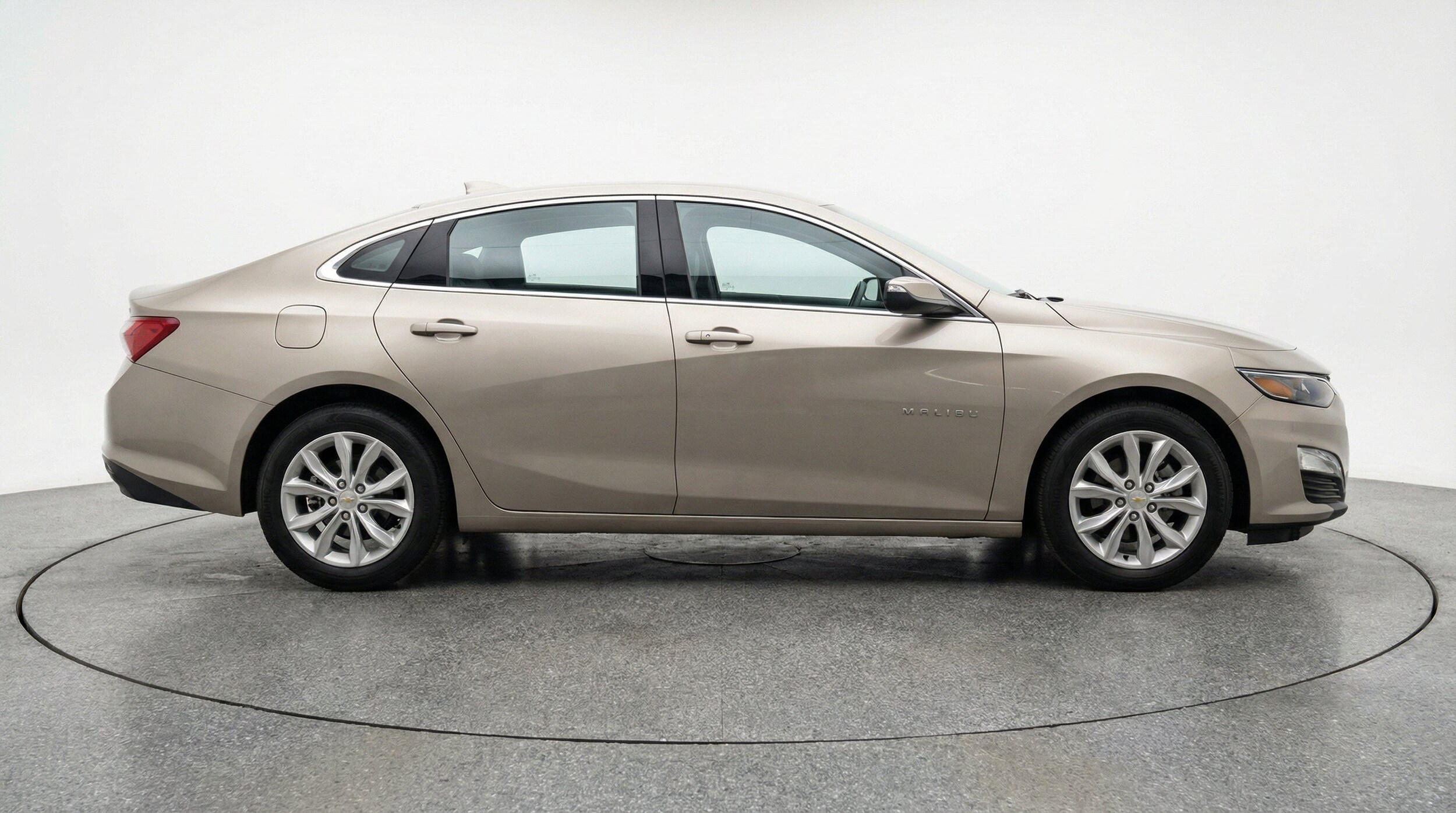 Thumbnail: 2024 Chevrolet Malibu - 11