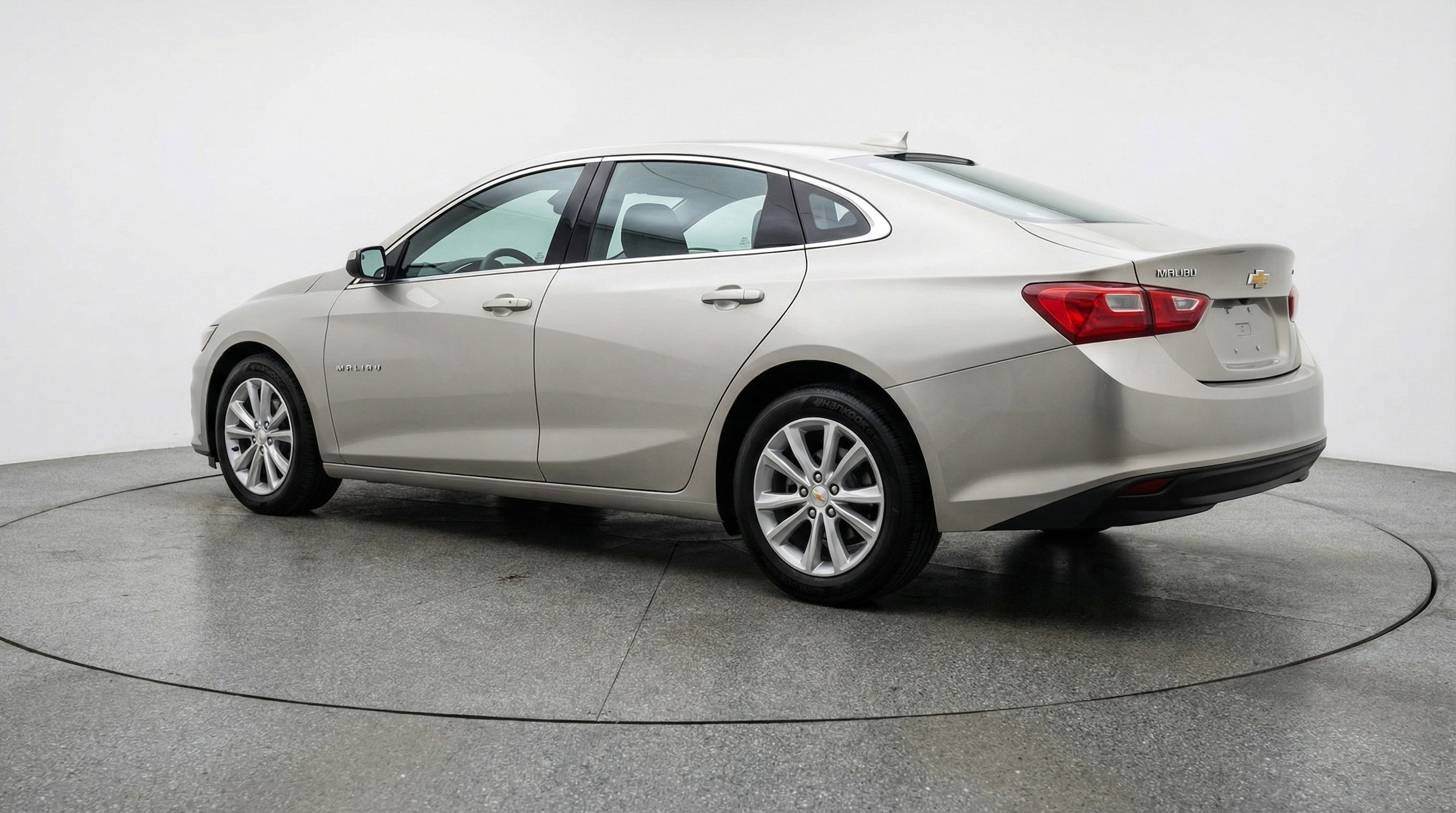 Thumbnail: 2024 Chevrolet Malibu - 6