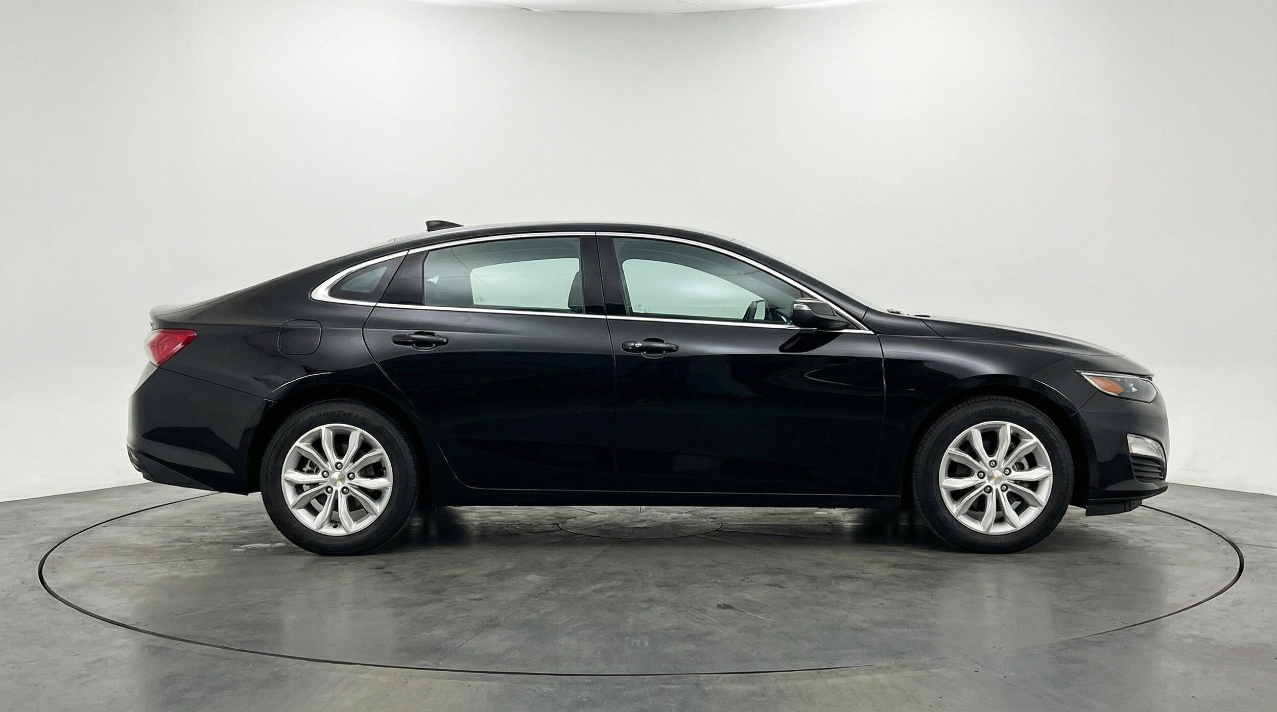Thumbnail: 2024 Chevrolet Malibu - 11