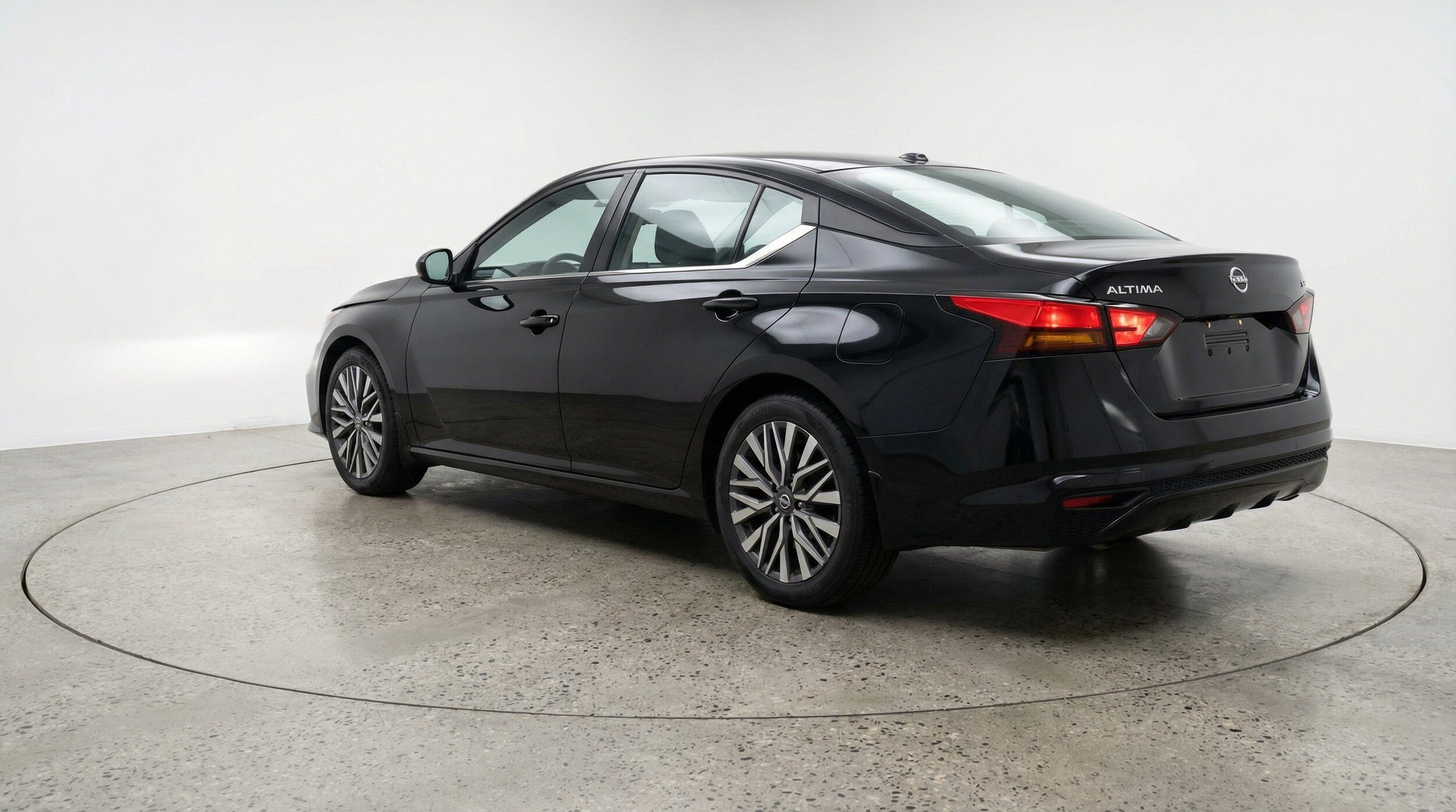 Thumbnail: 2025 Nissan Altima - 6