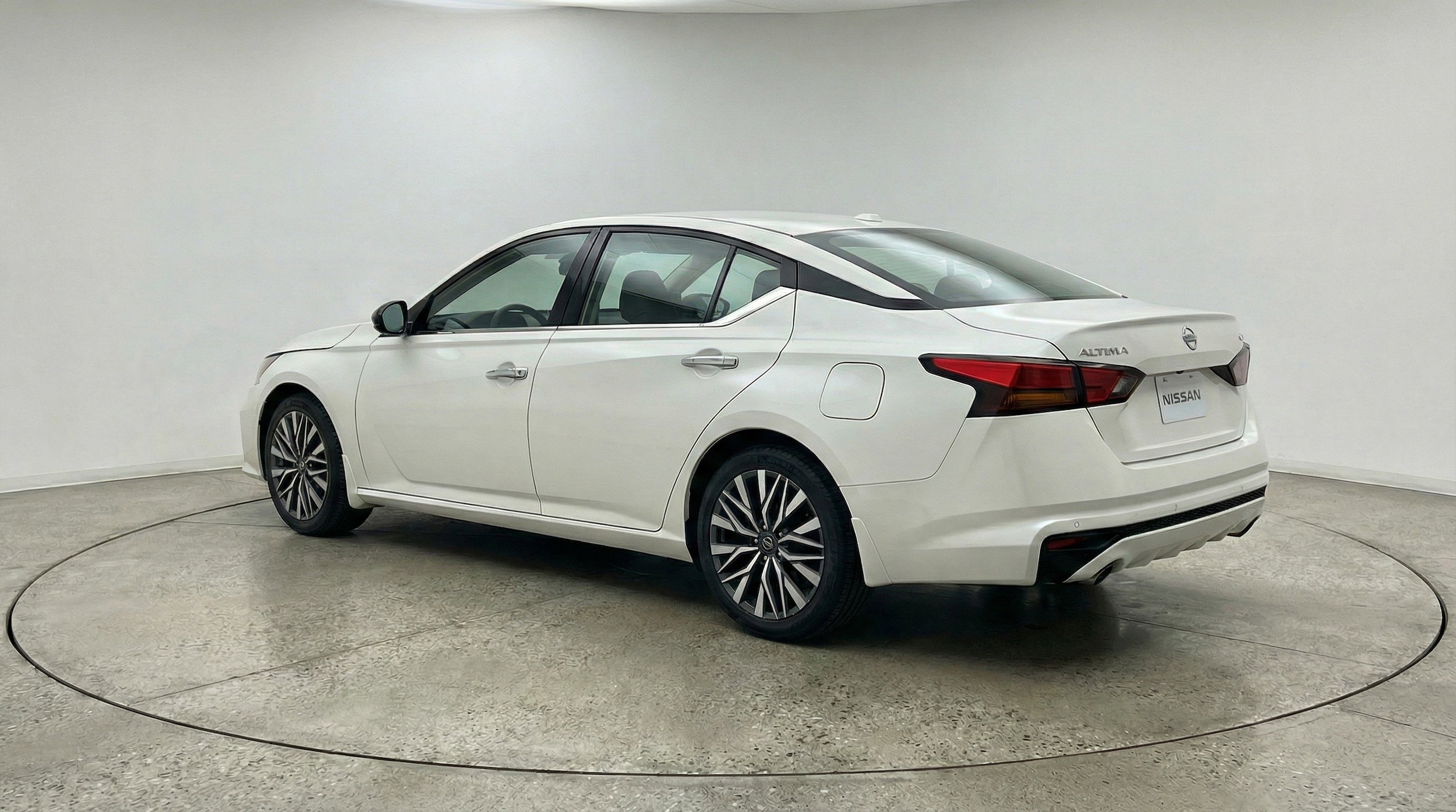 Thumbnail: 2025 Nissan Altima - 6