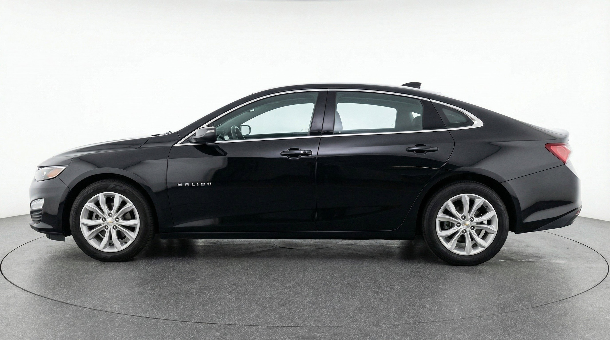 Thumbnail: 2024 Chevrolet Malibu - 5