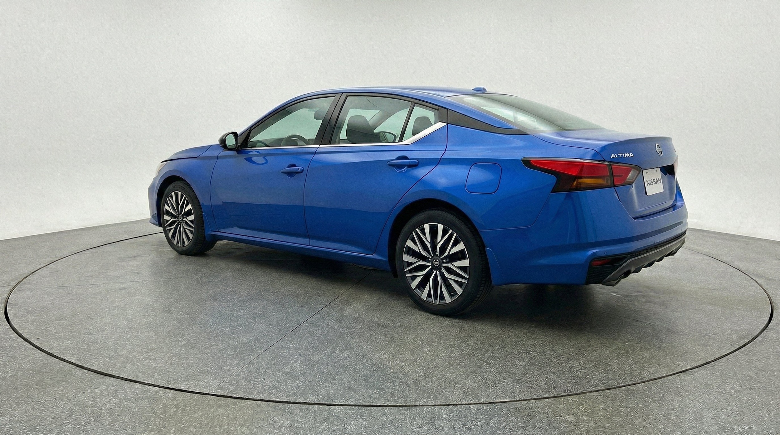 Thumbnail: 2025 Nissan Altima - 6
