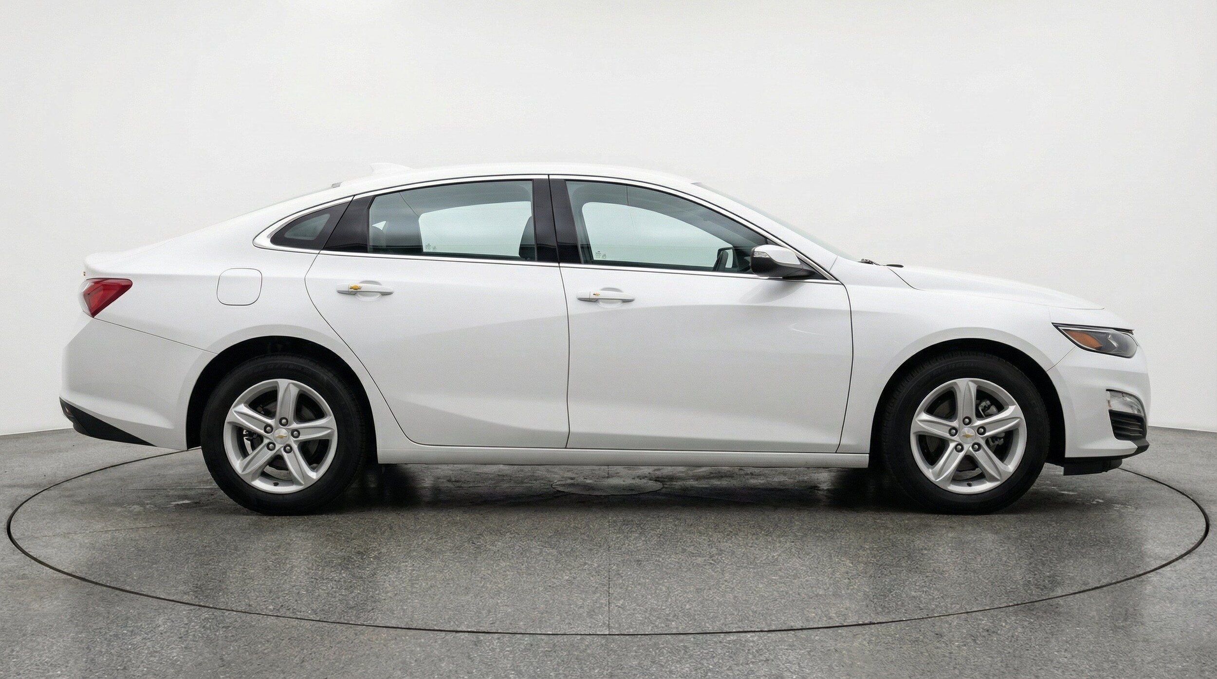 Thumbnail: 2024 Chevrolet Malibu - 11