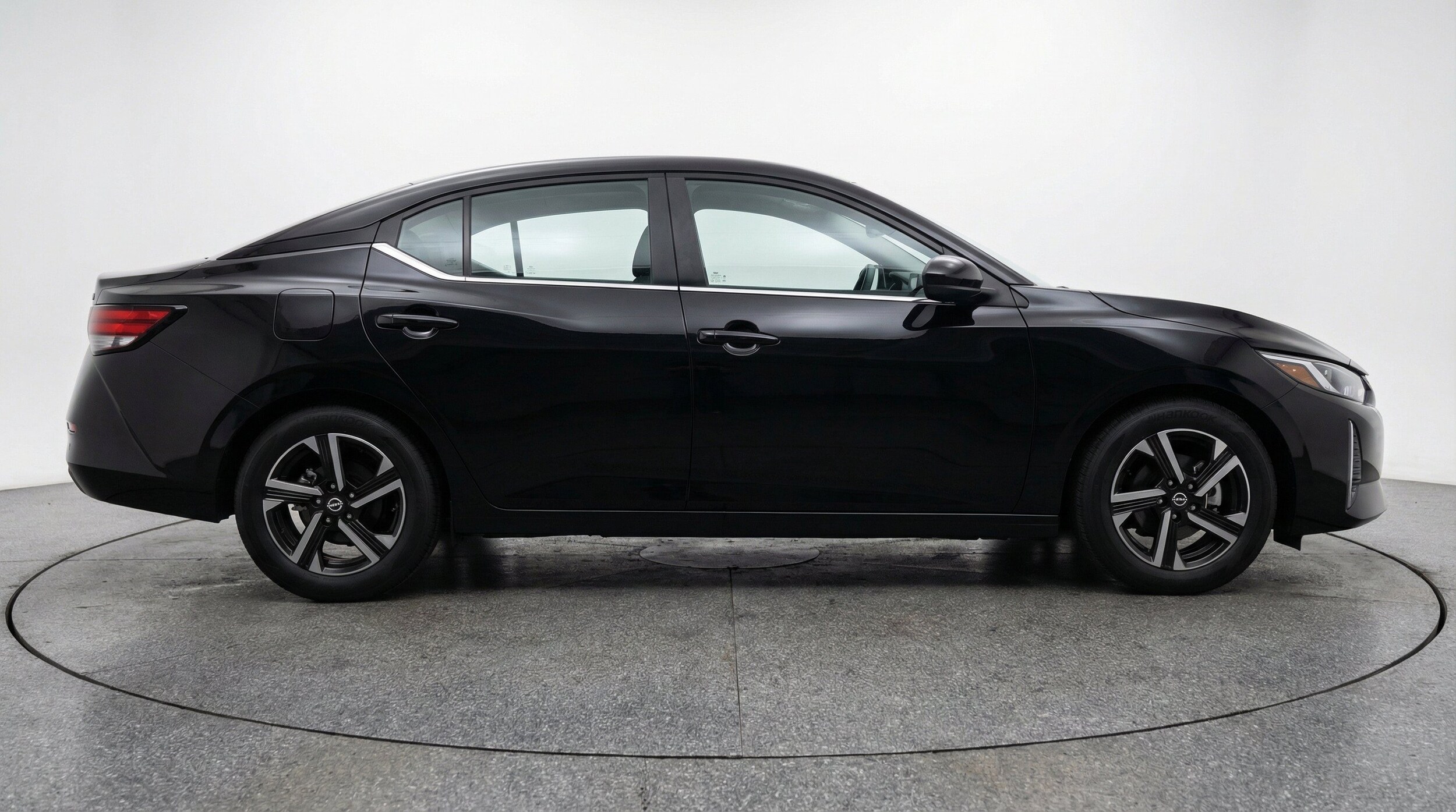 Thumbnail: 2025 Nissan Sentra - 11