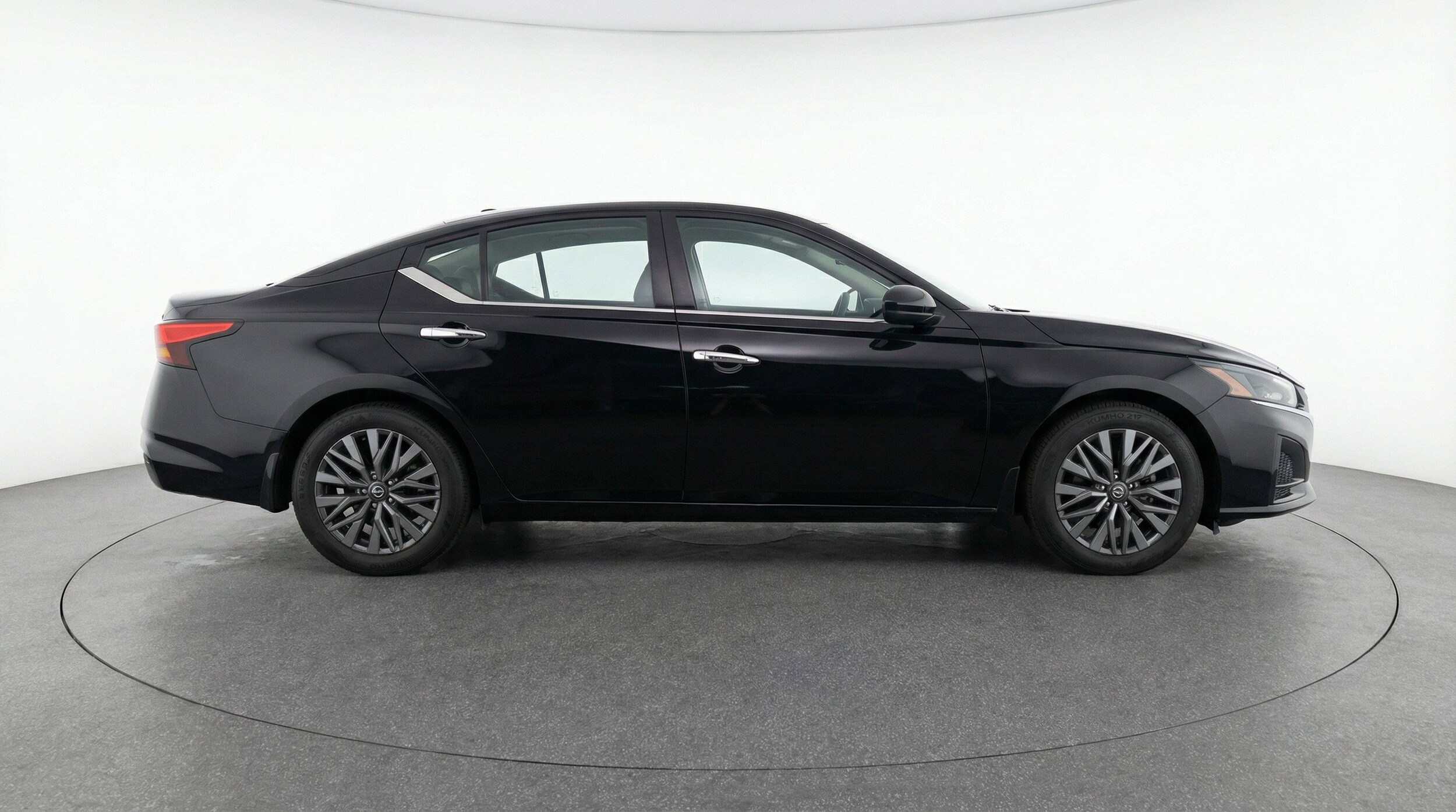 Thumbnail: 2025 Nissan Altima - 11