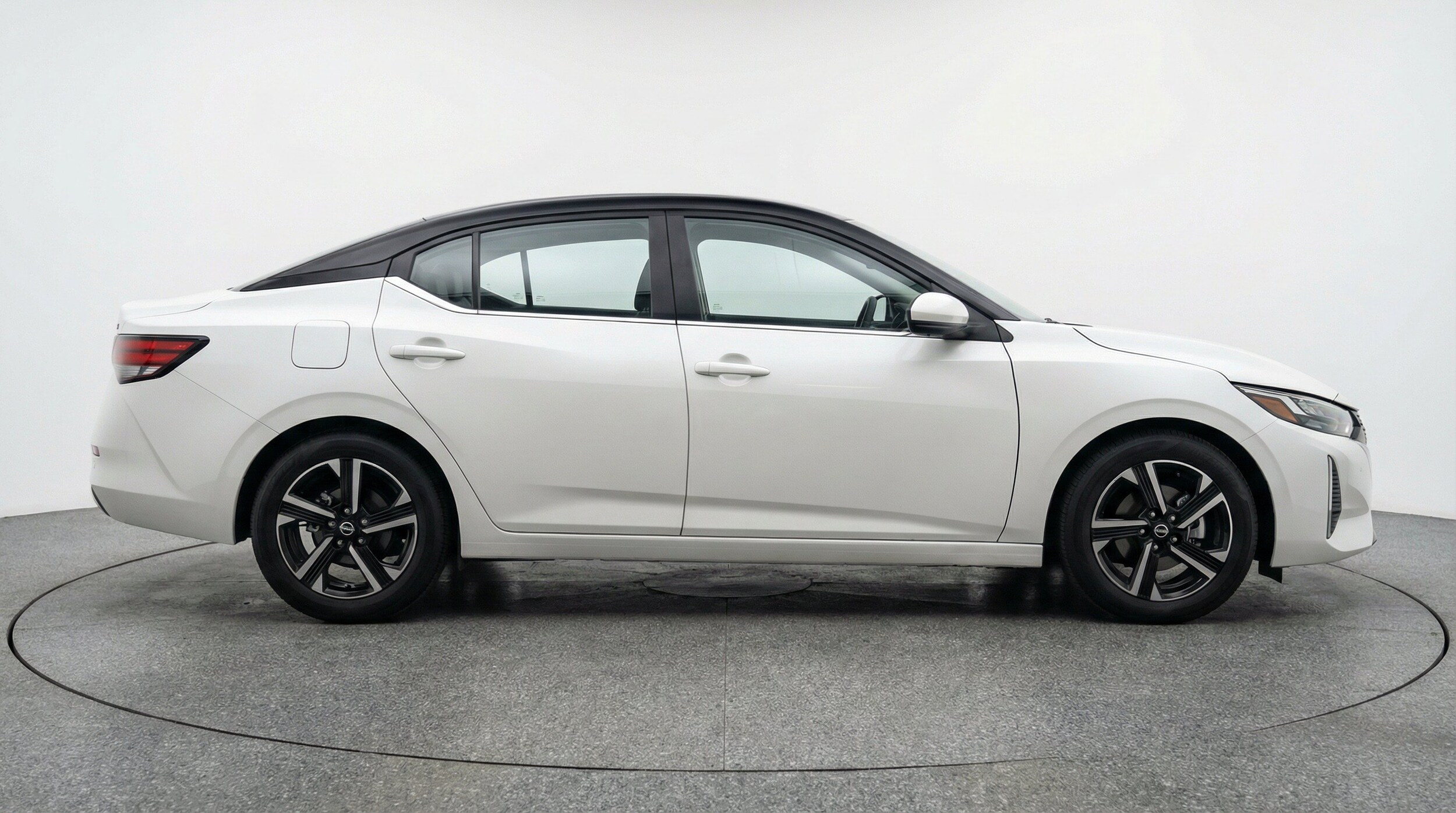 Thumbnail: 2025 Nissan Sentra - 11