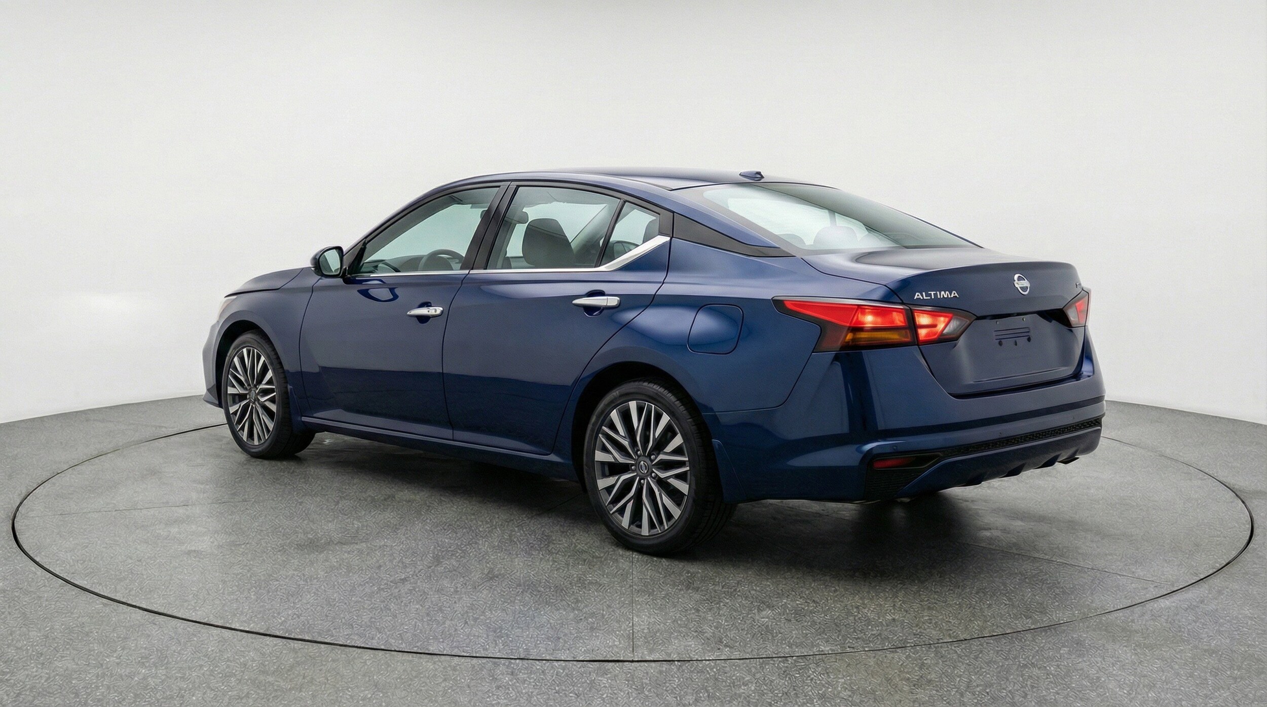 Thumbnail: 2025 Nissan Altima - 6