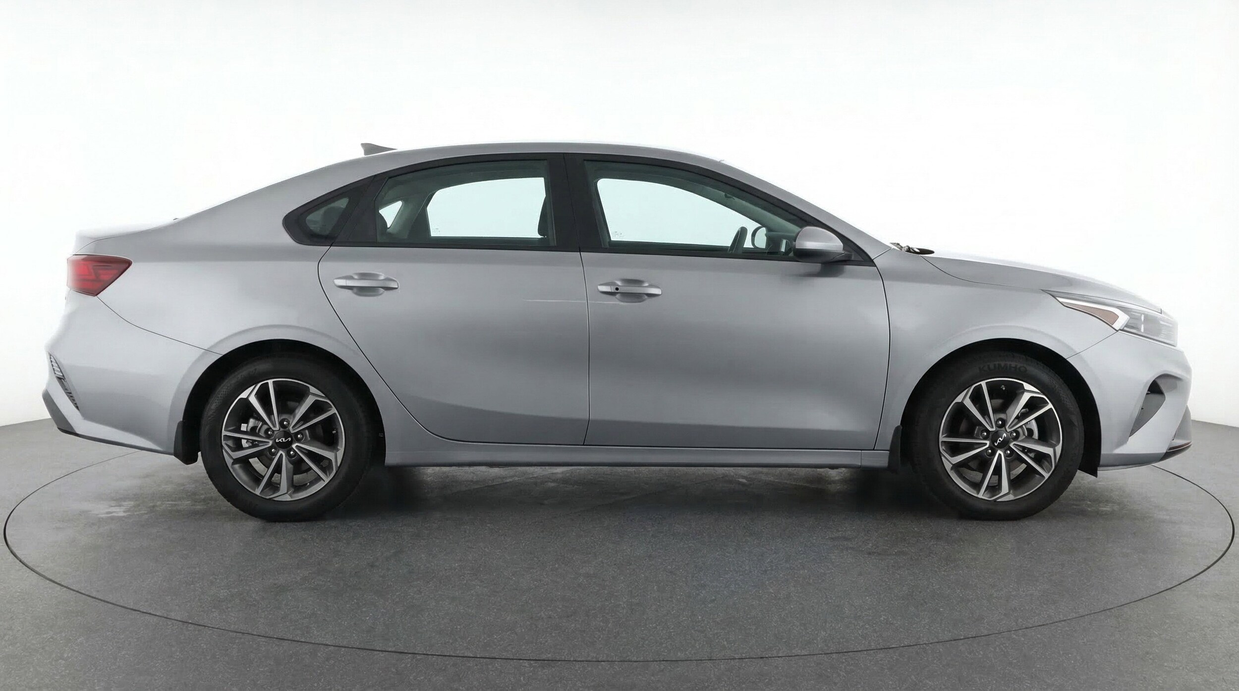 Thumbnail: 2024 Kia Forte - 11