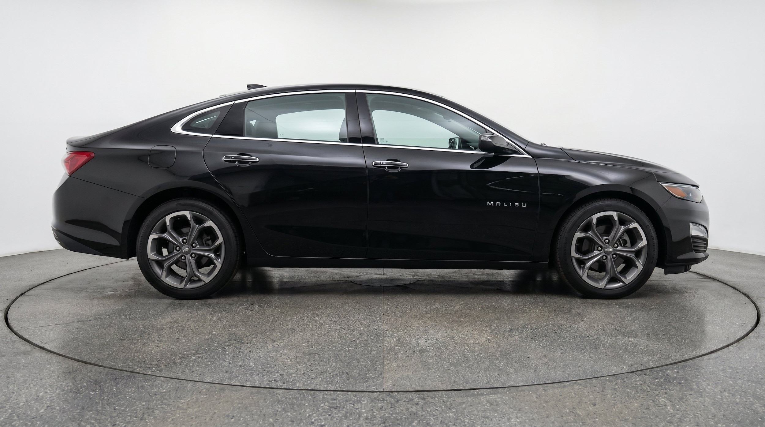 Thumbnail: 2024 Chevrolet Malibu - 11
