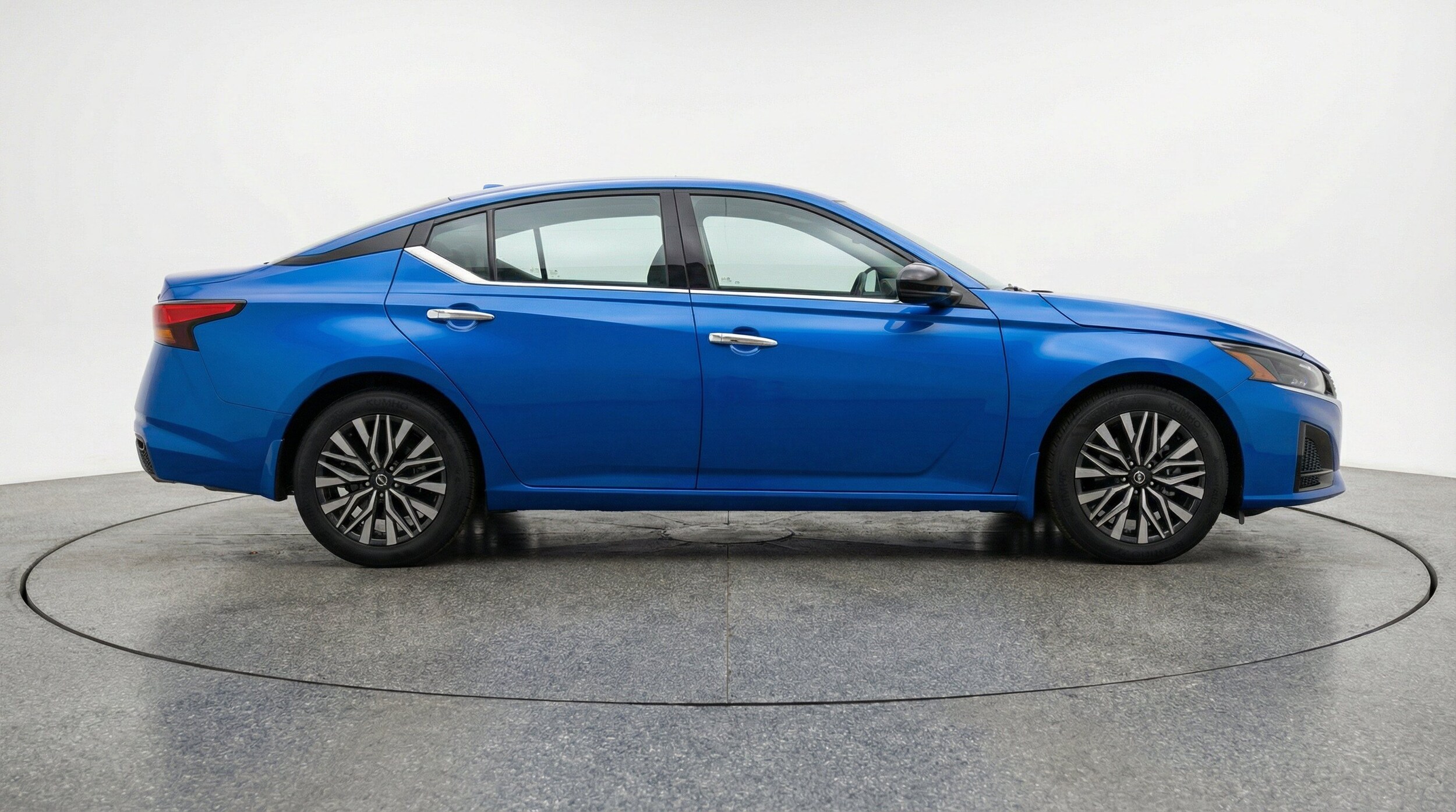 Thumbnail: 2025 Nissan Altima - 11