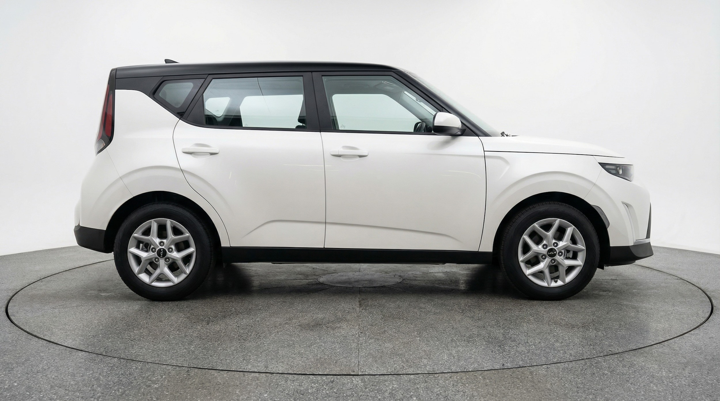 Thumbnail: 2025 Kia Soul - 8