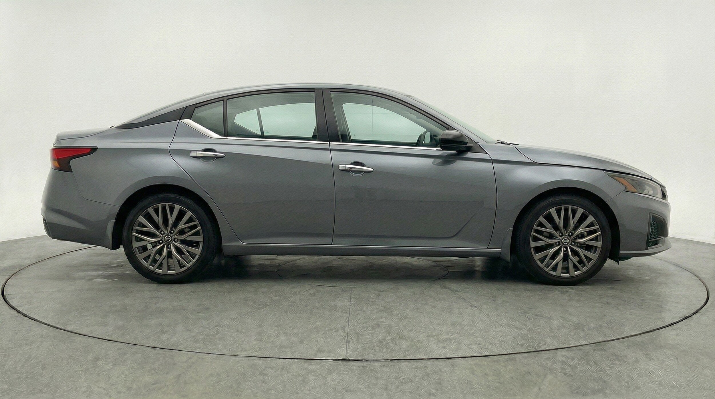 Thumbnail: 2025 Nissan Altima - 11