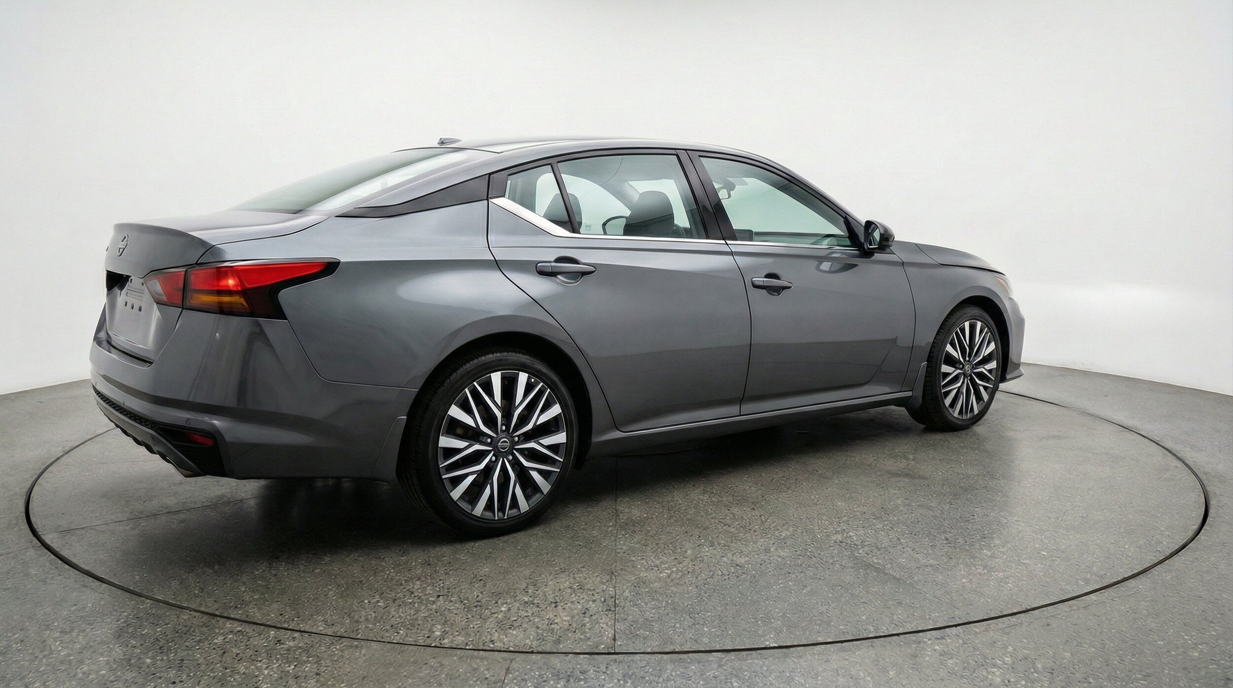 Thumbnail: 2025 Nissan Altima - 9
