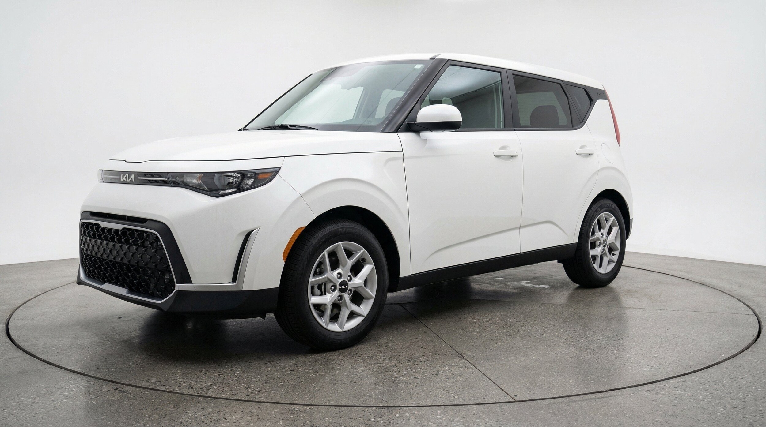 Thumbnail: 2025 Kia Soul - 3