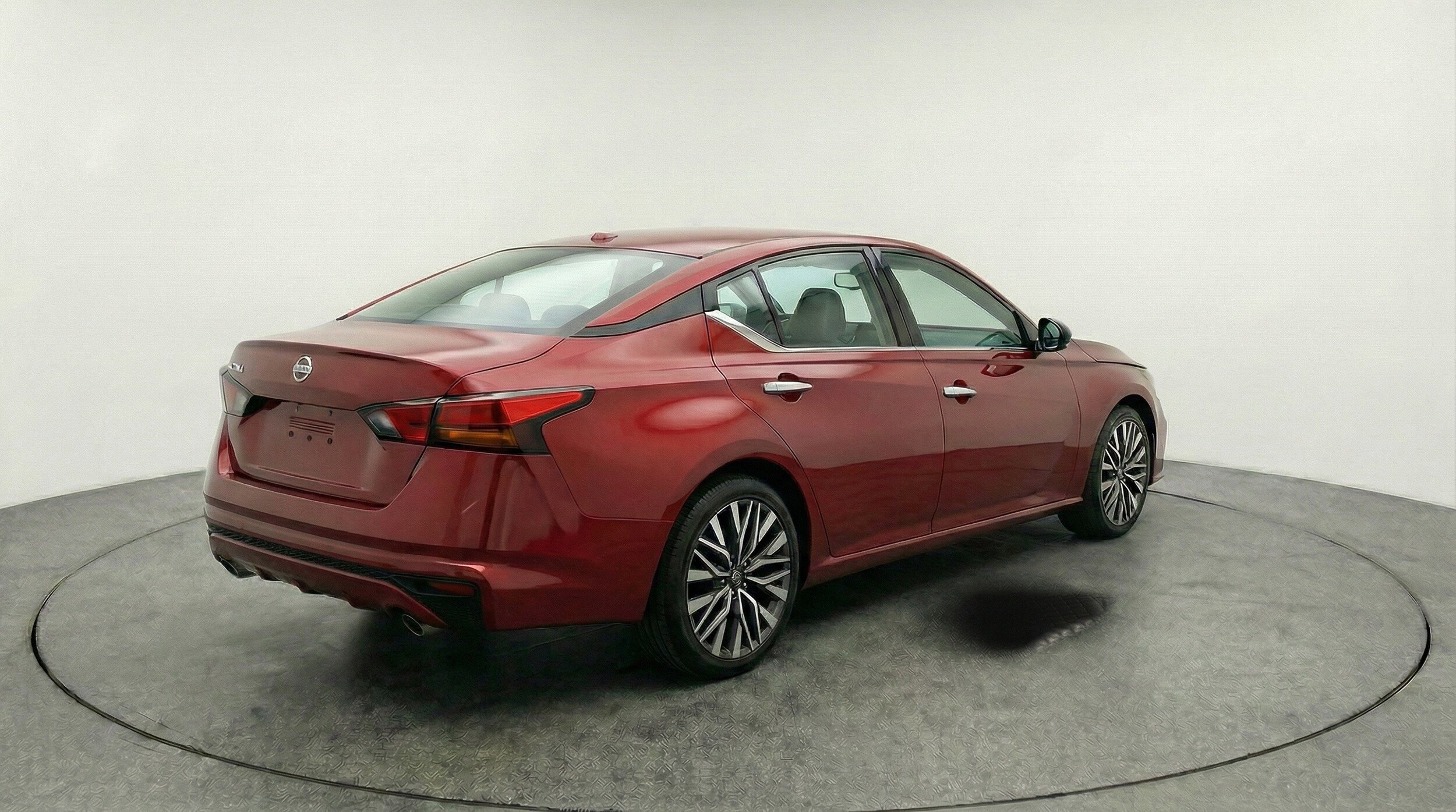 Thumbnail: 2025 Nissan Altima - 9