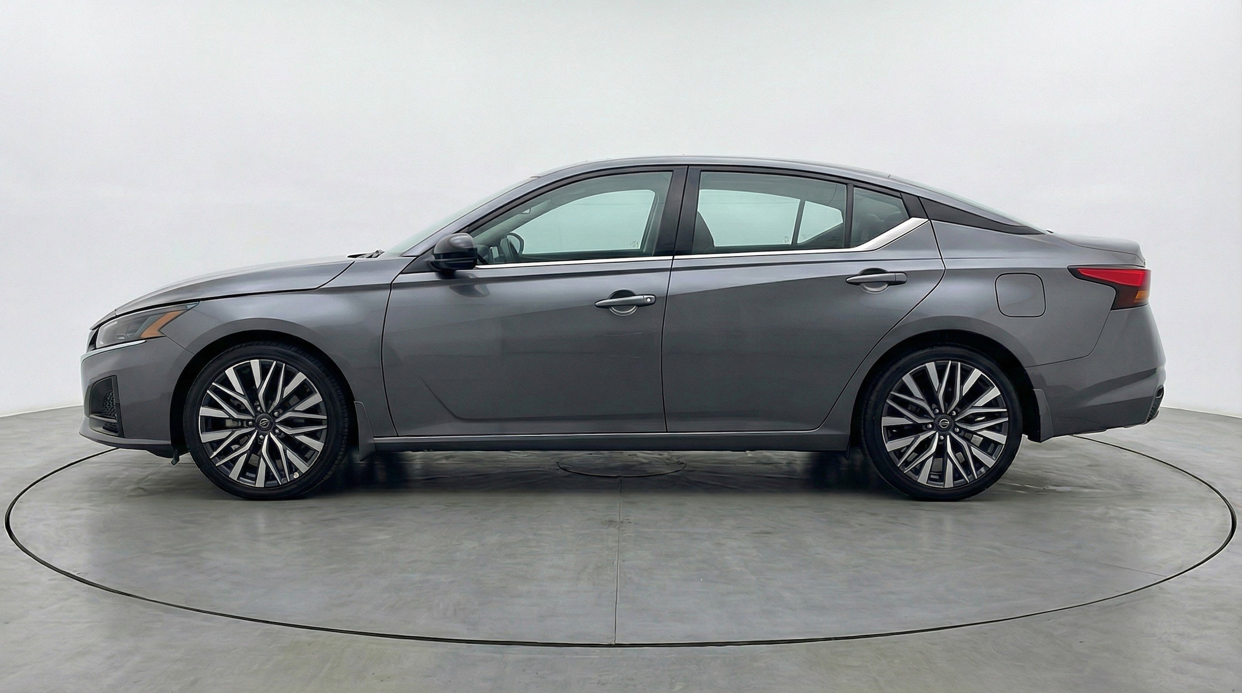 Thumbnail: 2025 Nissan Altima - 5