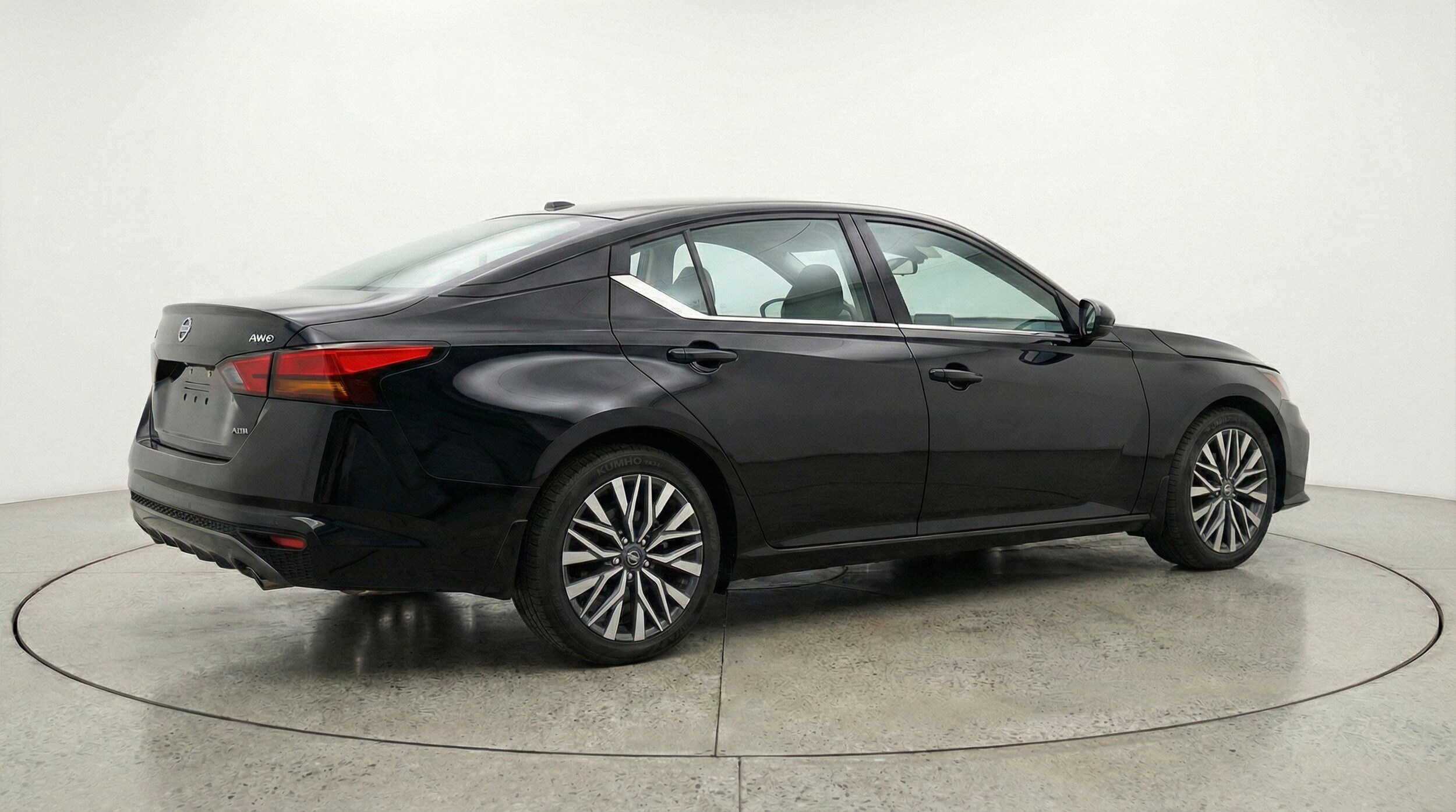 Thumbnail: 2025 Nissan Altima - 9