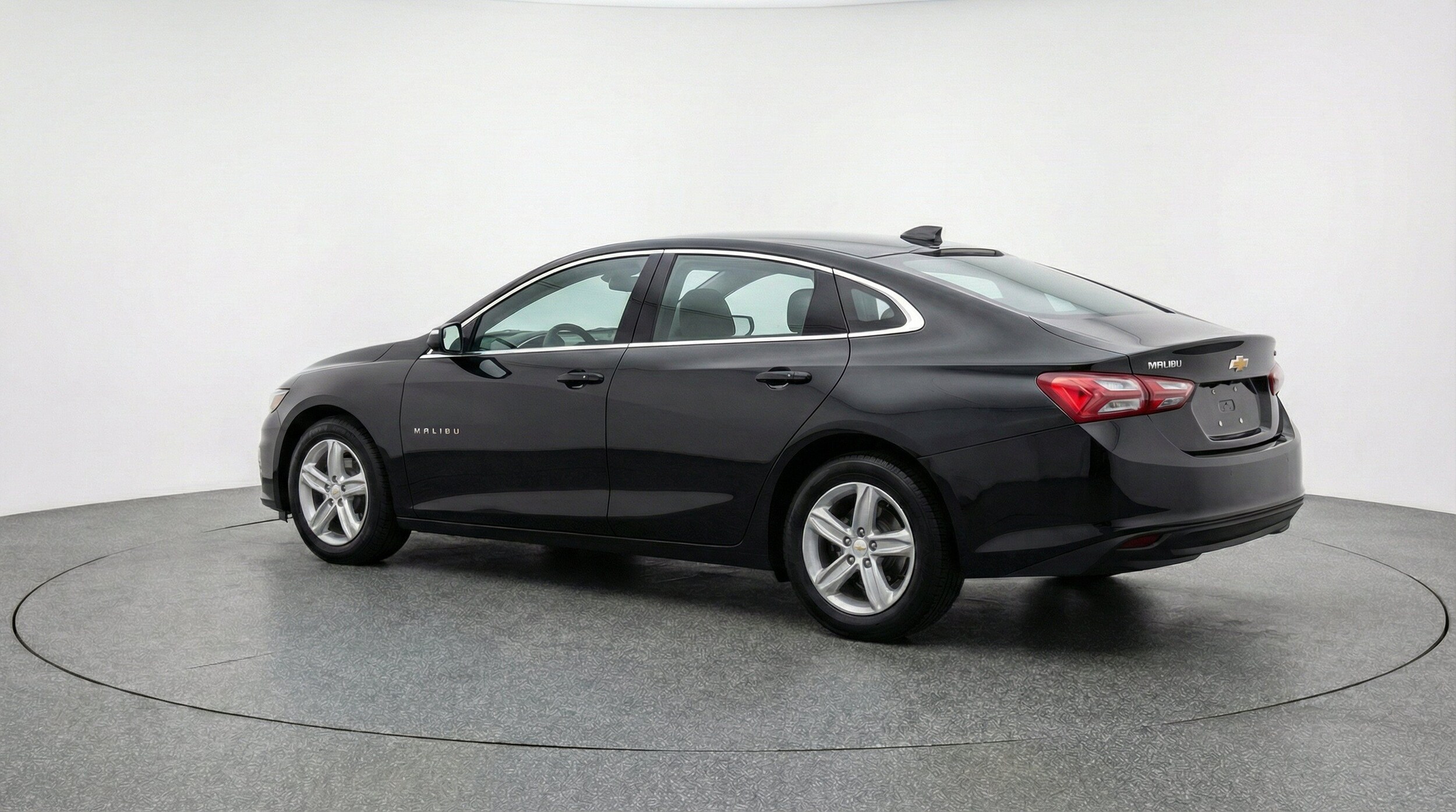 Thumbnail: 2024 Chevrolet Malibu - 6