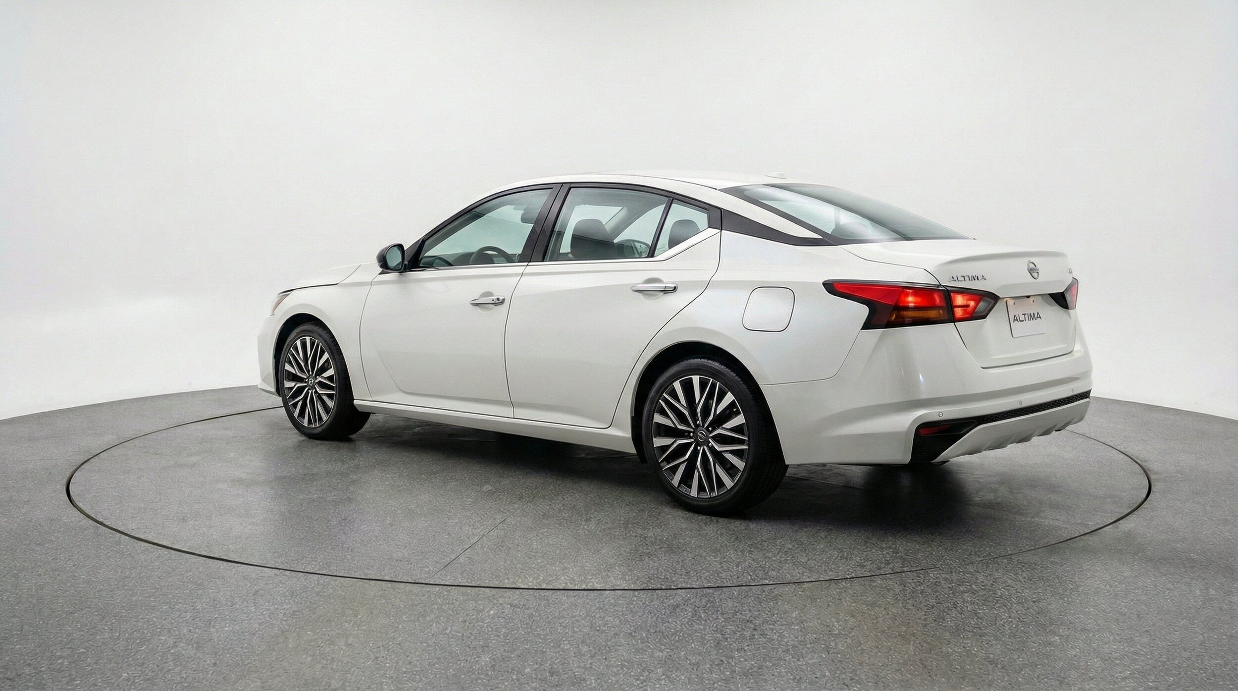 Thumbnail: 2025 Nissan Altima - 6