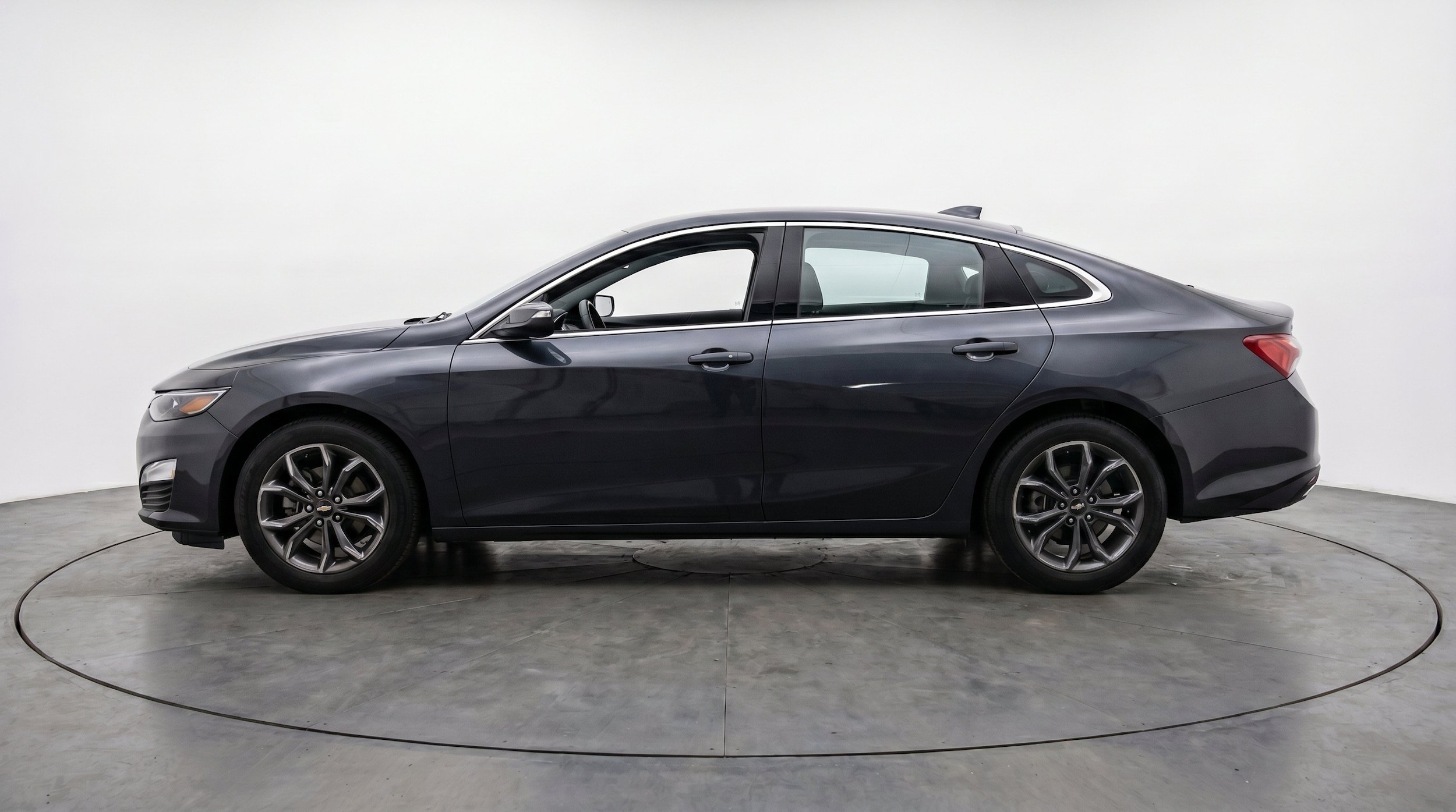 Thumbnail: 2024 Chevrolet Malibu - 5