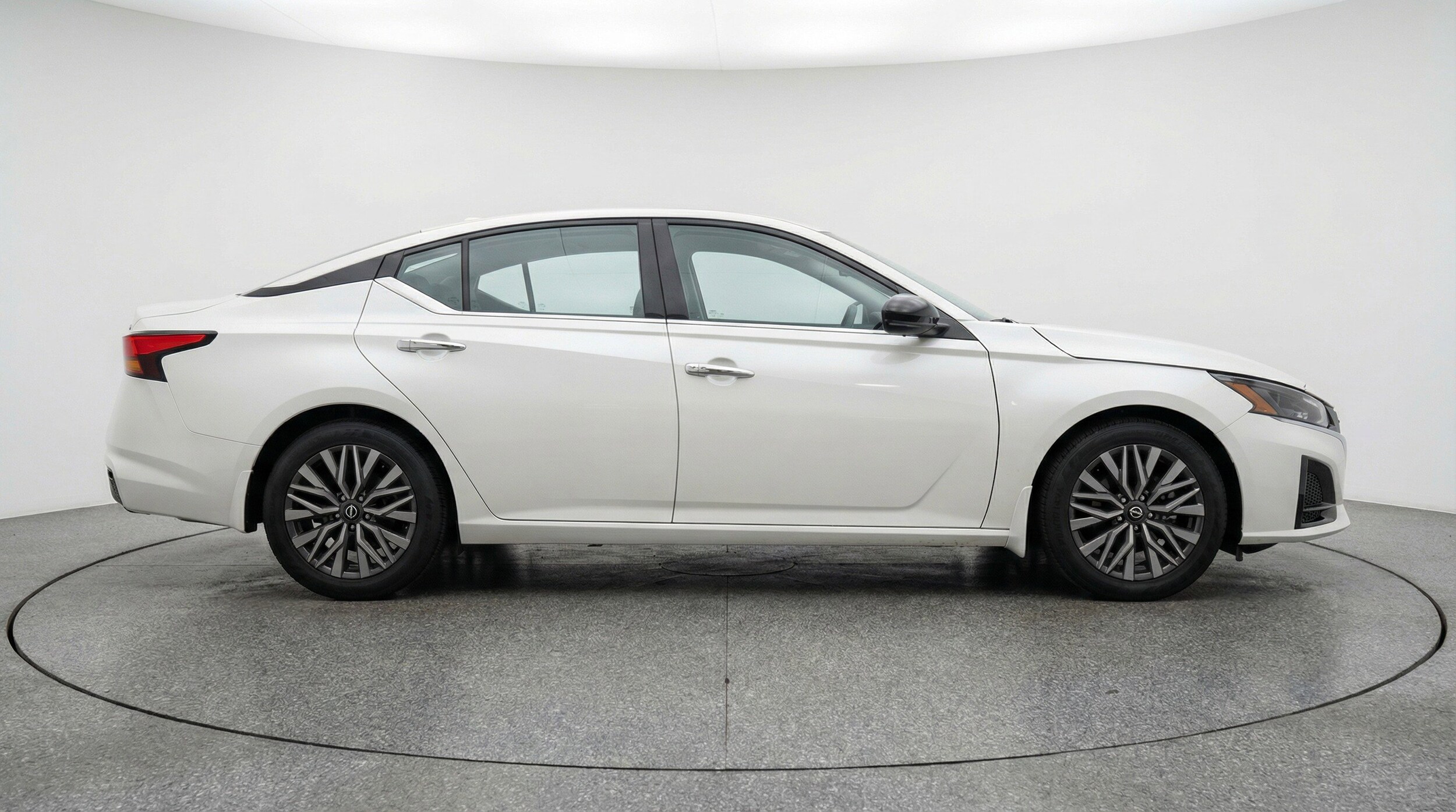 Thumbnail: 2025 Nissan Altima - 11