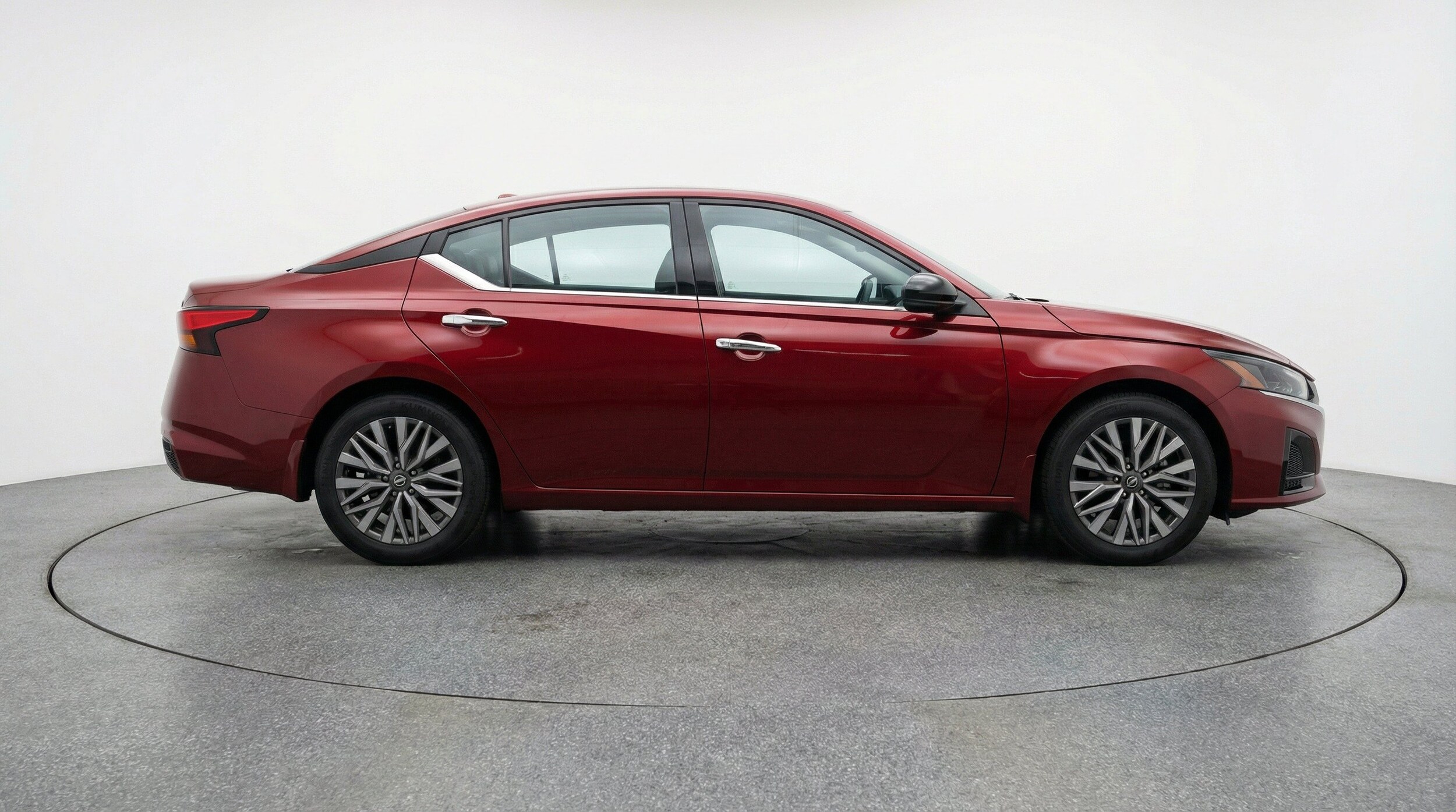 Thumbnail: 2025 Nissan Altima - 10