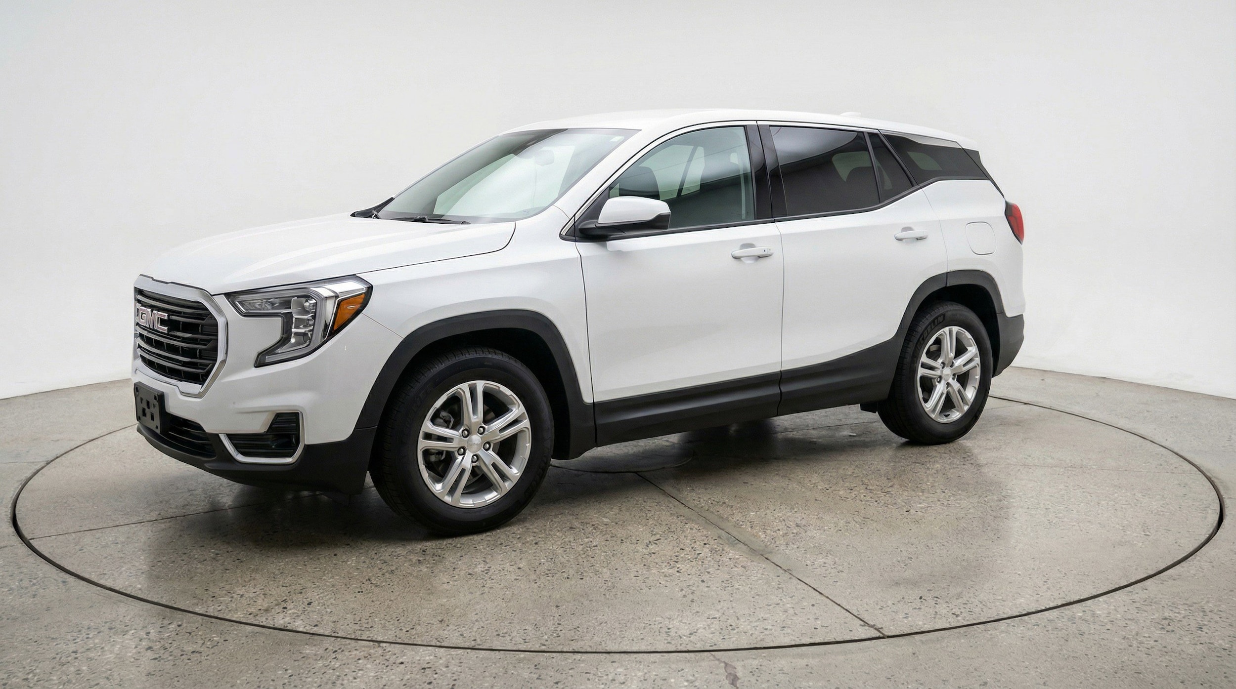 Thumbnail: 2024 GMC Terrain - 3