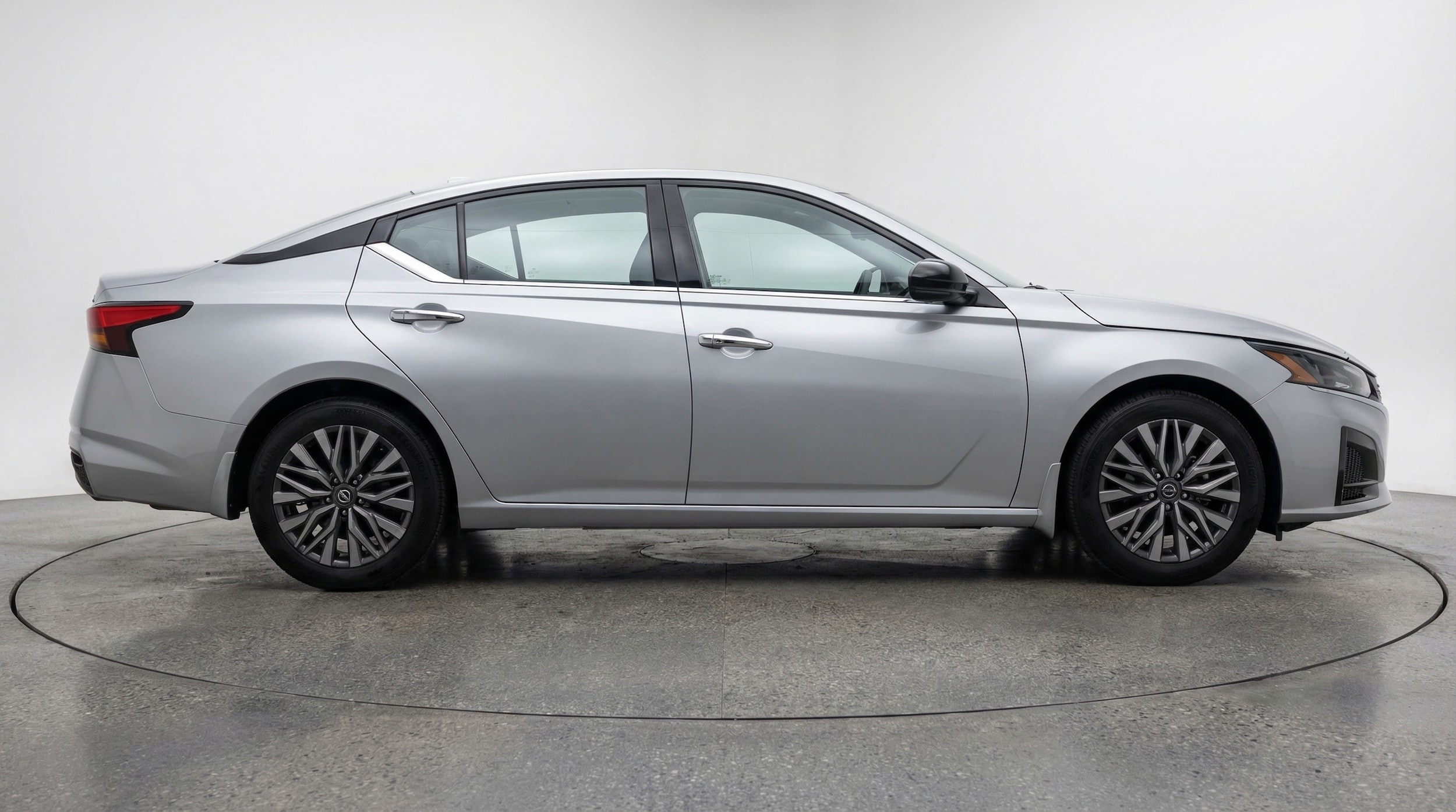 Thumbnail: 2025 Nissan Altima - 8