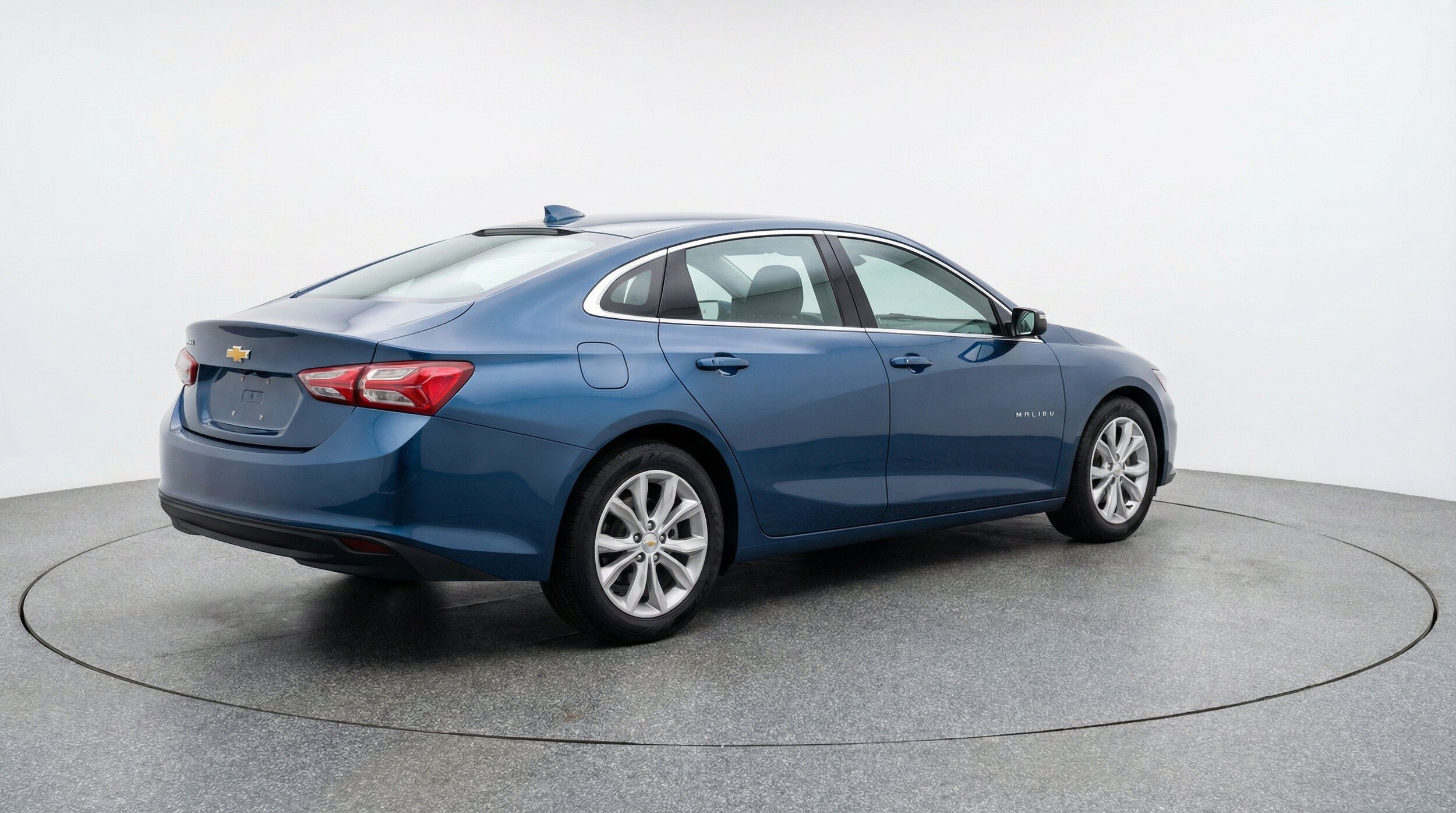 Thumbnail: 2024 Chevrolet Malibu - 9