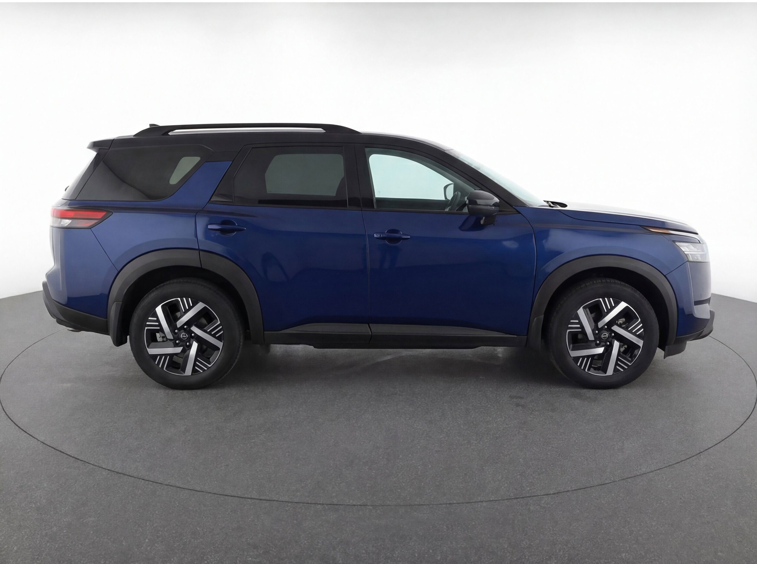 Thumbnail: 2025 Nissan Kicks - 11