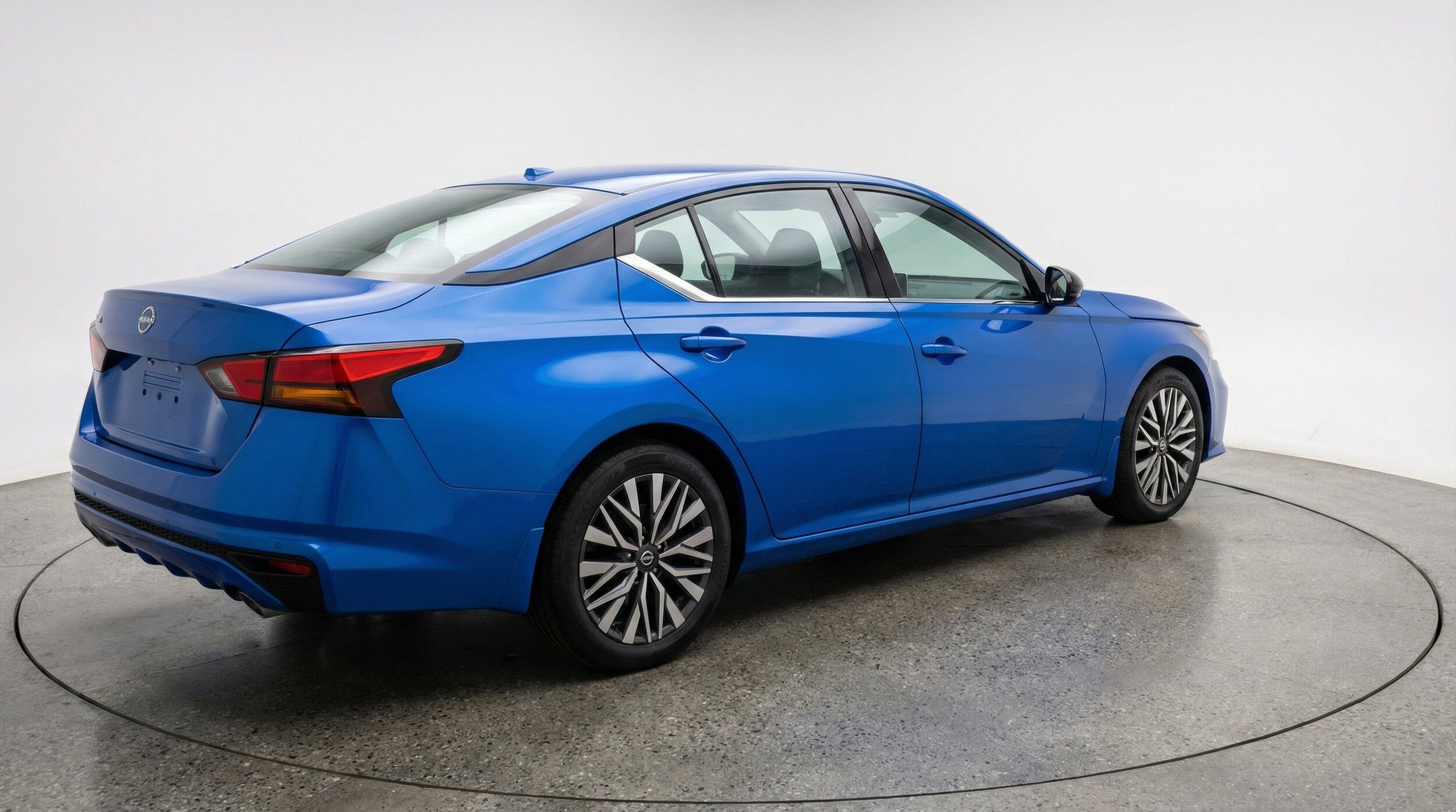 Thumbnail: 2025 Nissan Altima - 9
