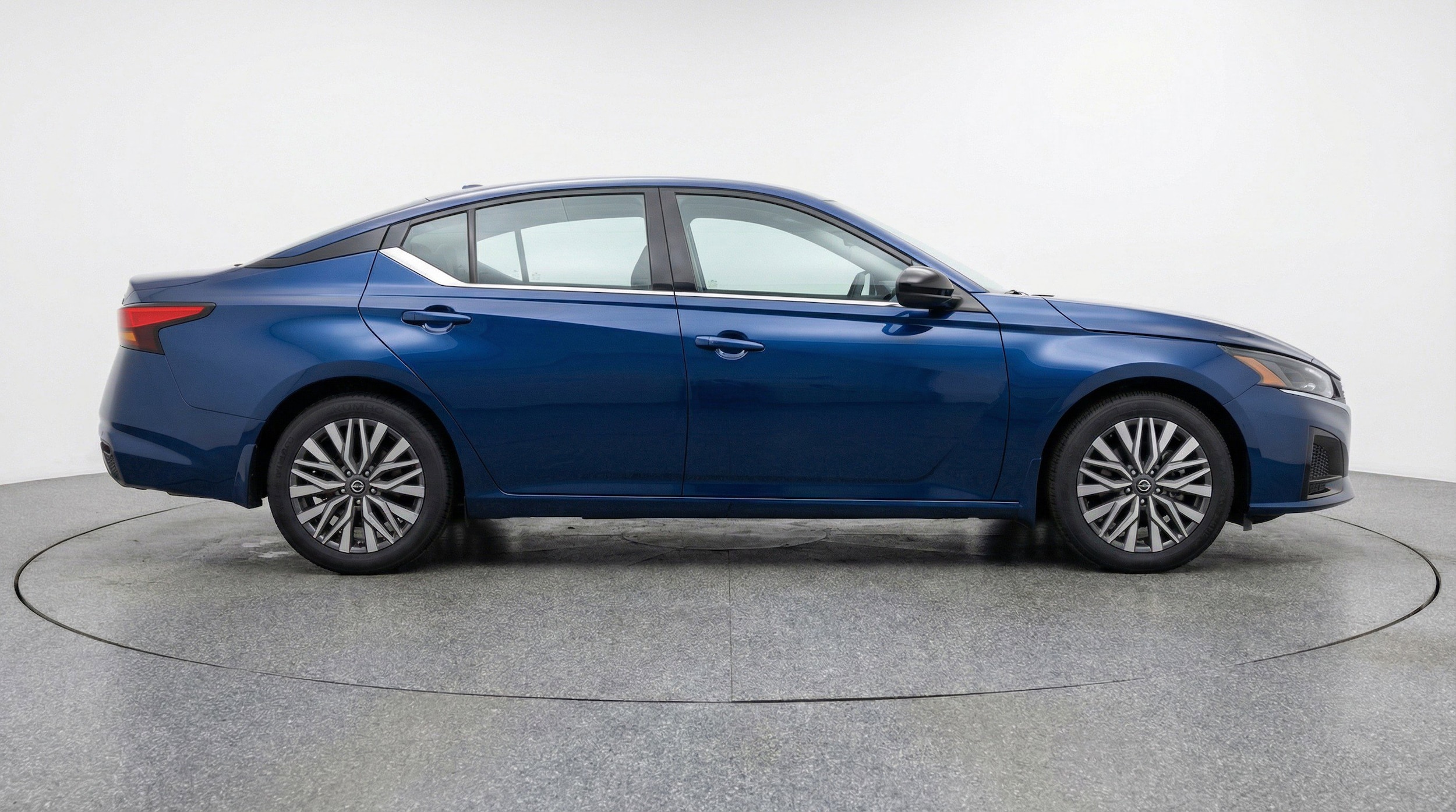 Thumbnail: 2025 Nissan Altima - 11